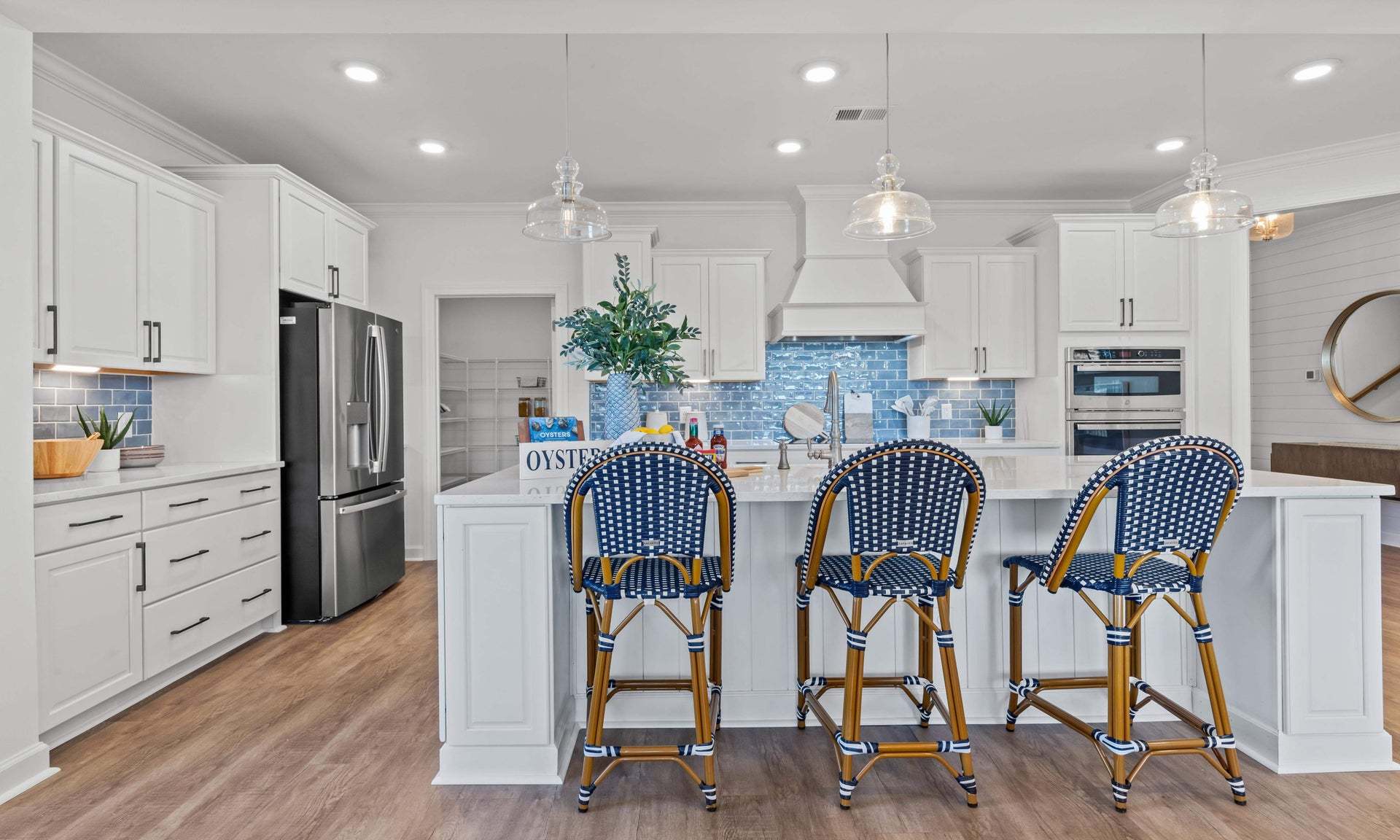 Similar Home - Kitchen