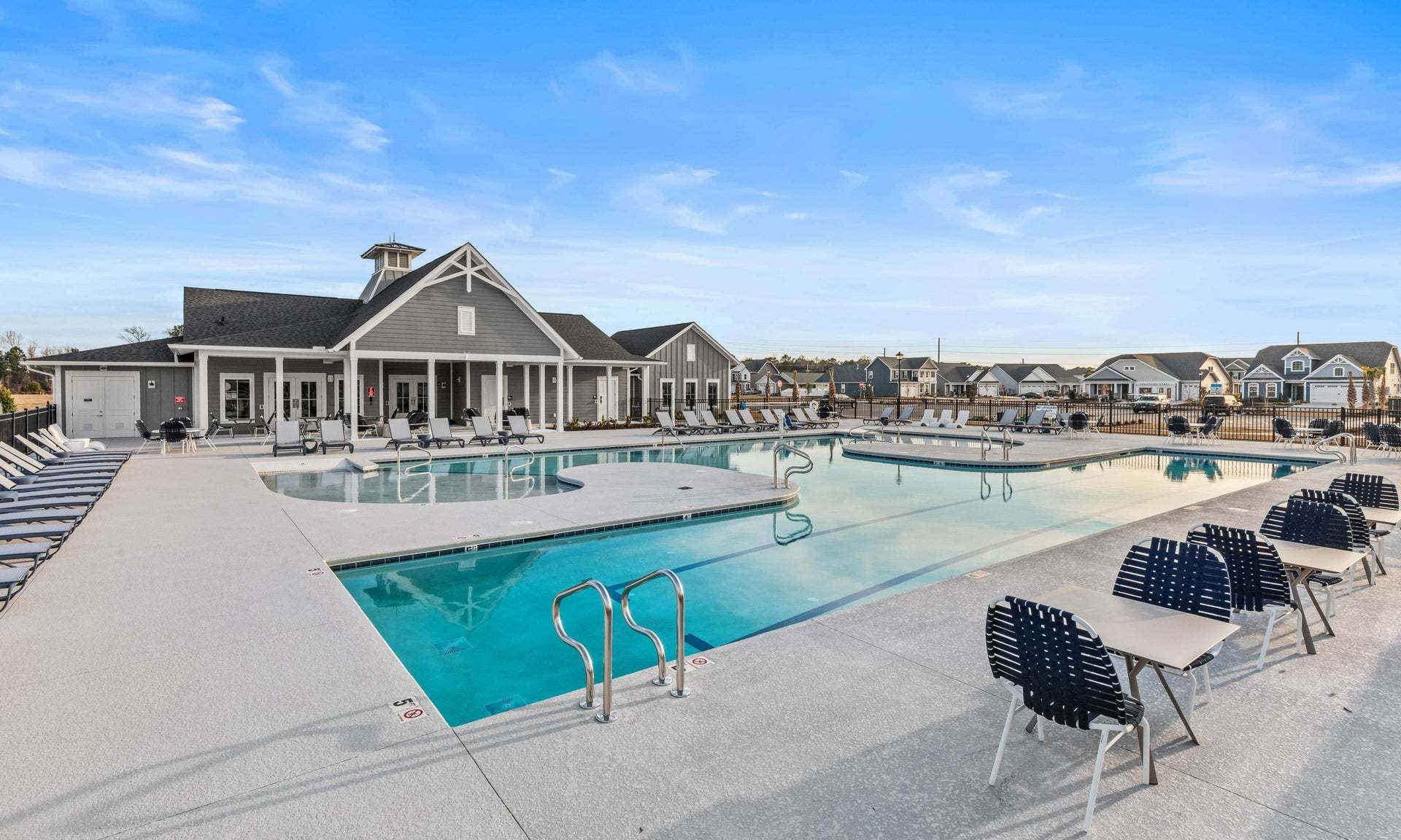 Amenity Center - Pool