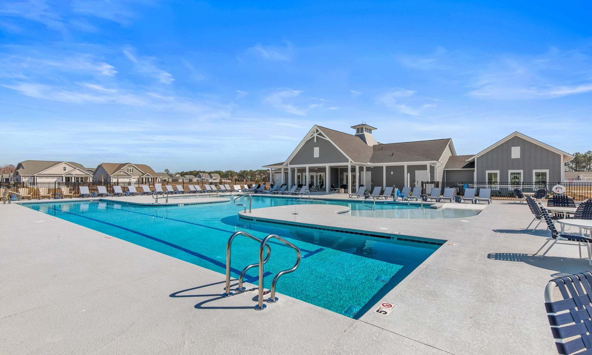 Amenity Center - Pool