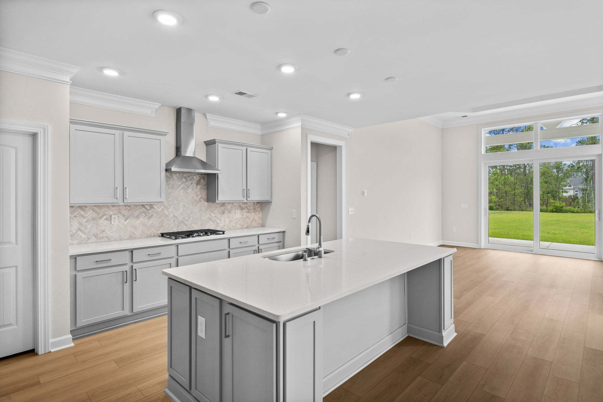 Similar Home - Kitchen