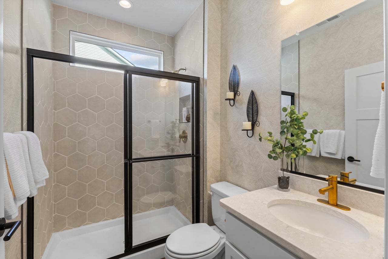 Similar Home - Bathroom