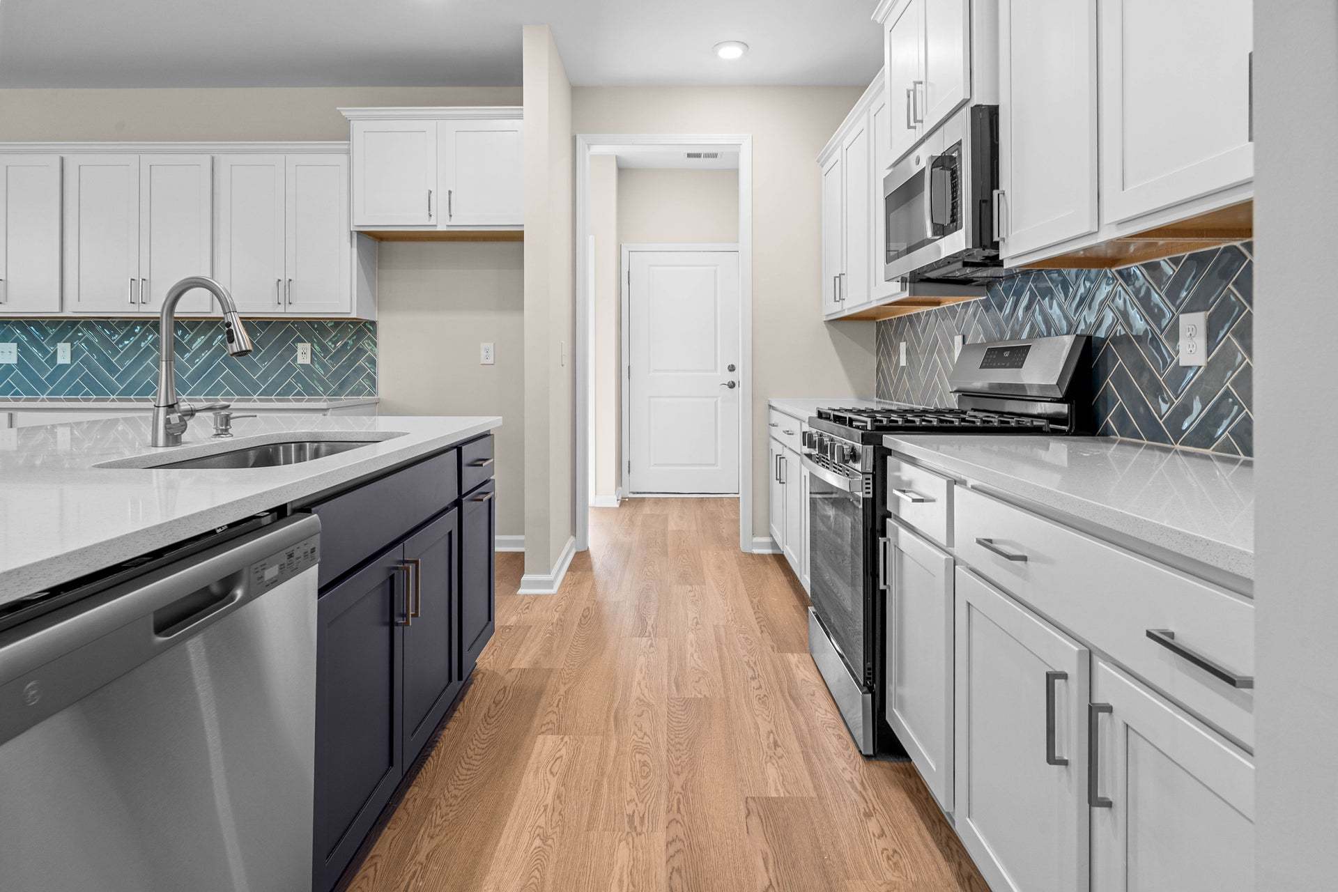 Similar Home - Kitchen