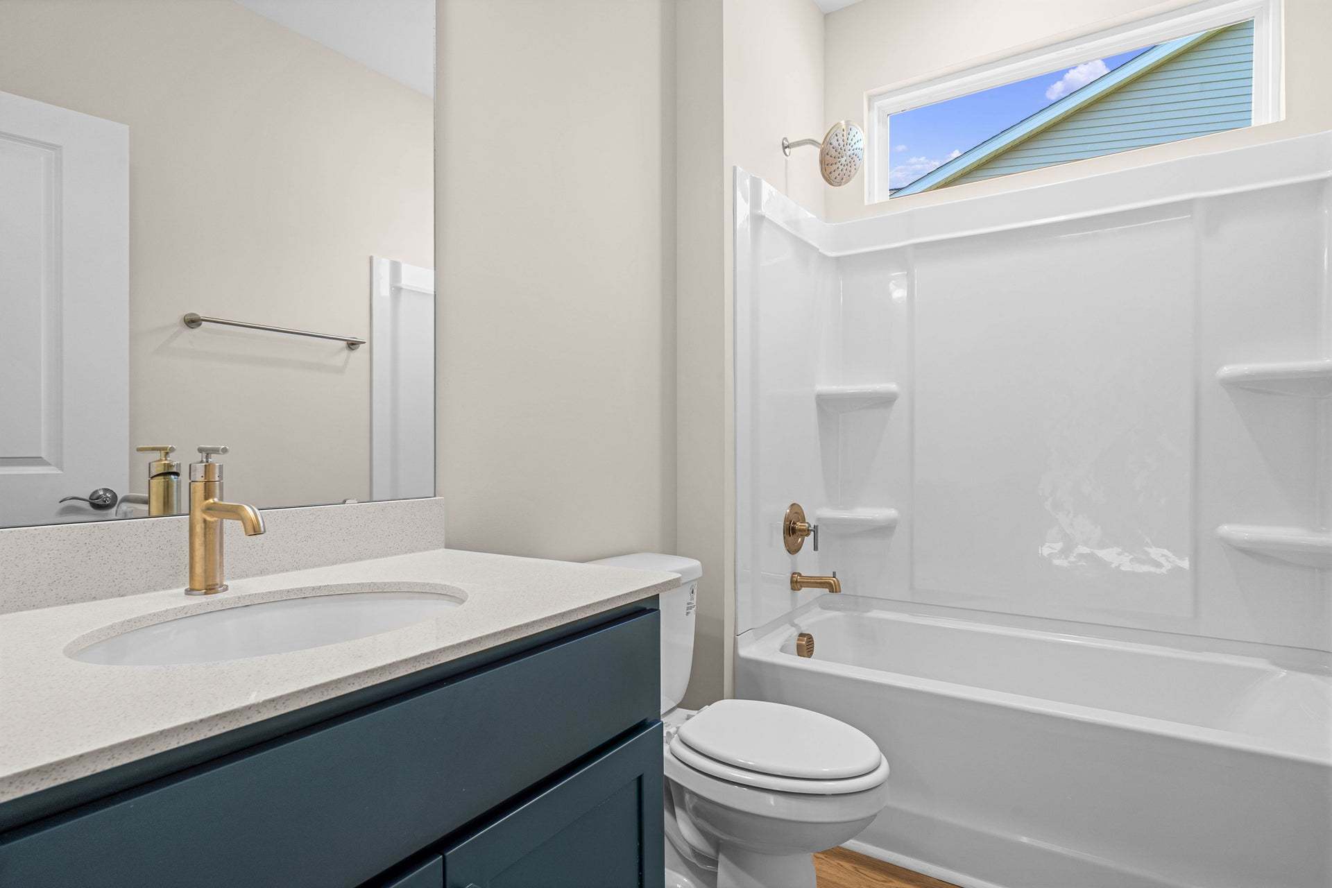 Similar Home - Bathroom