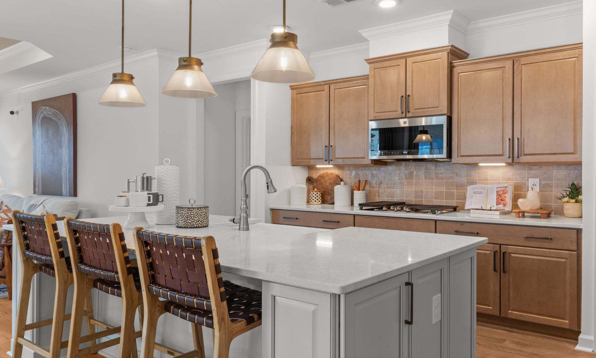 Similar Home - Kitchen