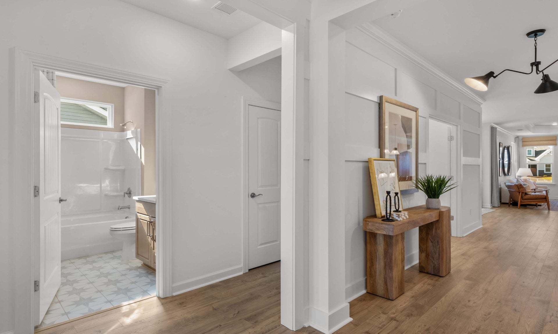 Similar Home - Foyer
