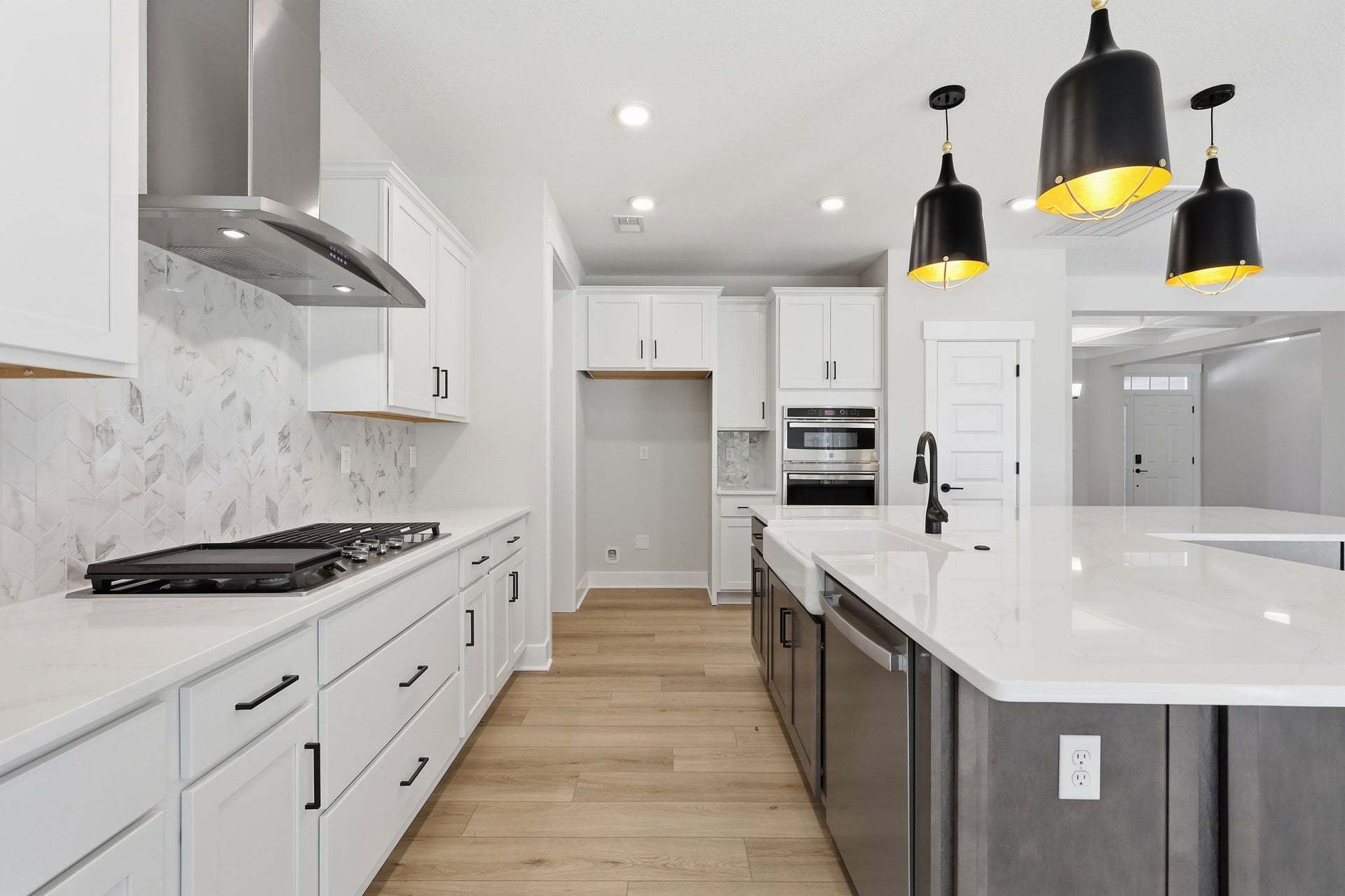 Similar Home - Kitchen