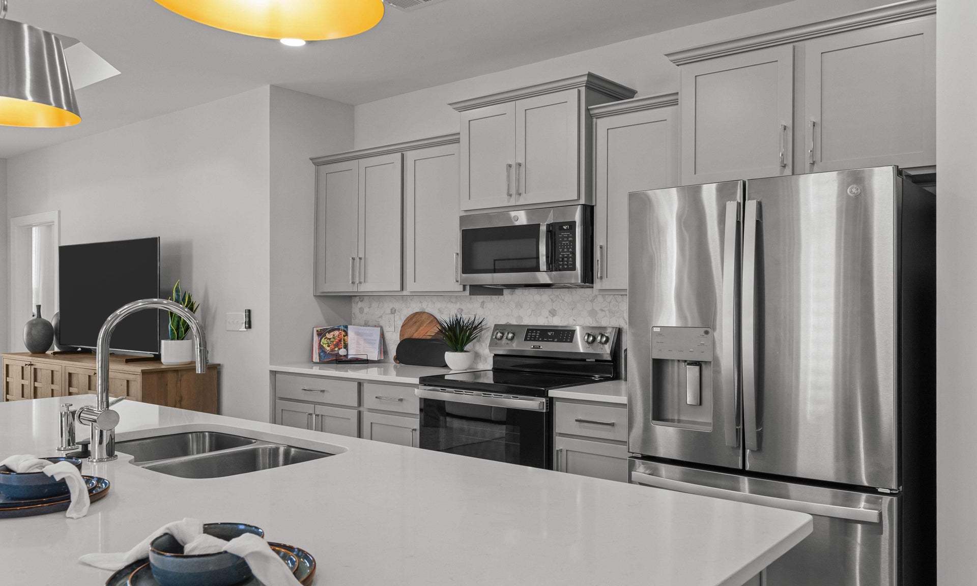 Similar Home - Kitchen