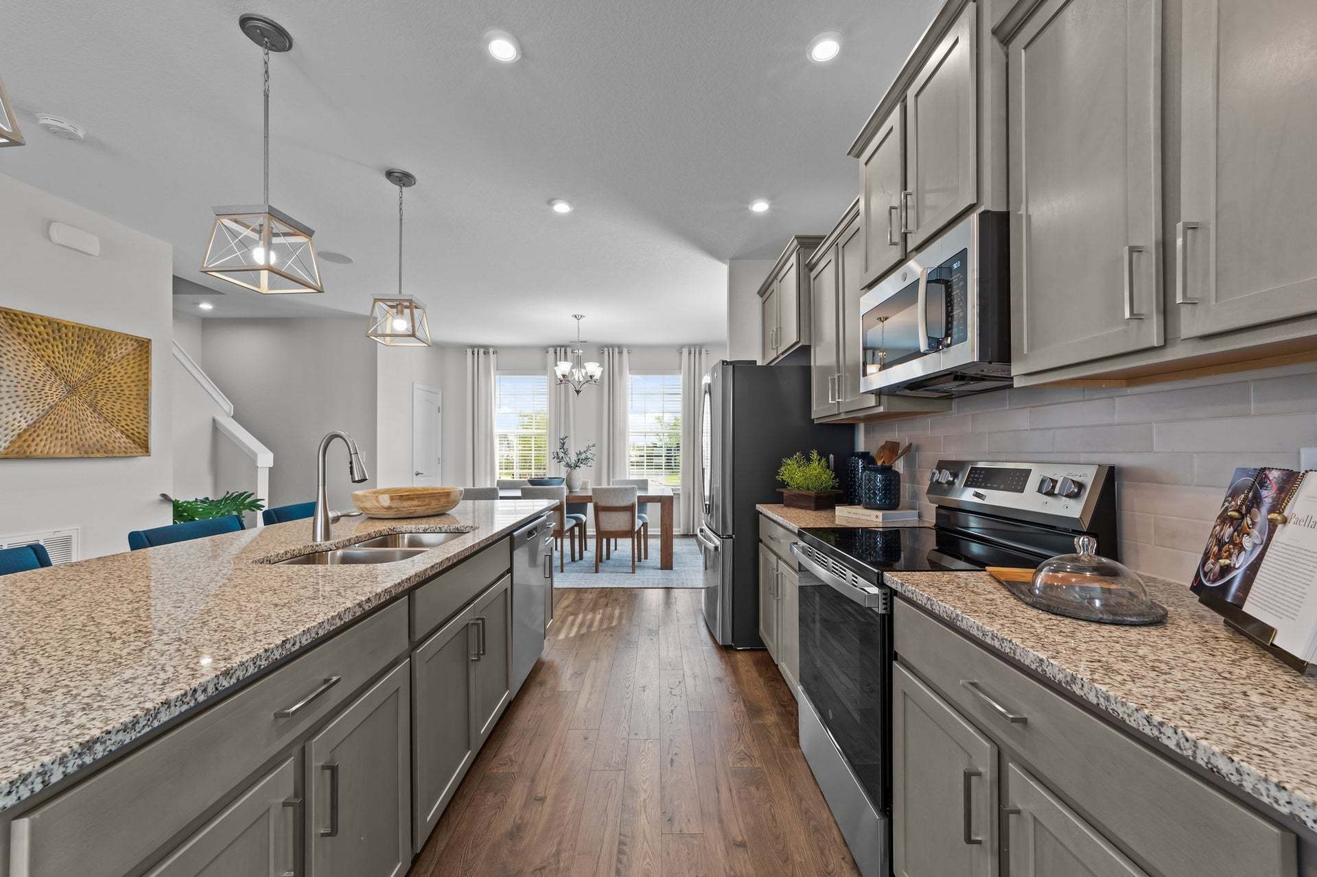 Similar Home - Kitchen