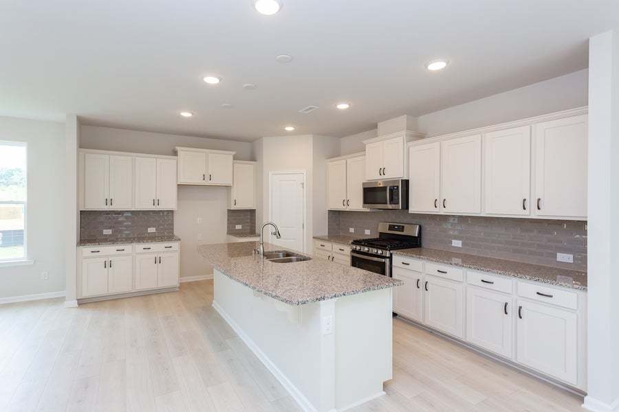 Similar Home - Kitchen
