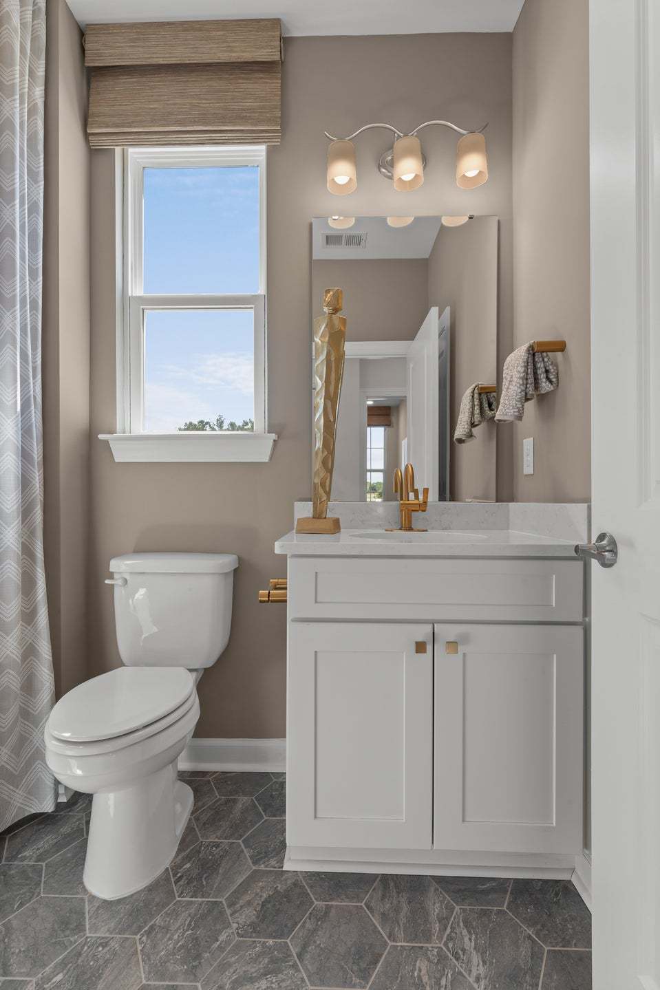 Similar Home - Bathroom