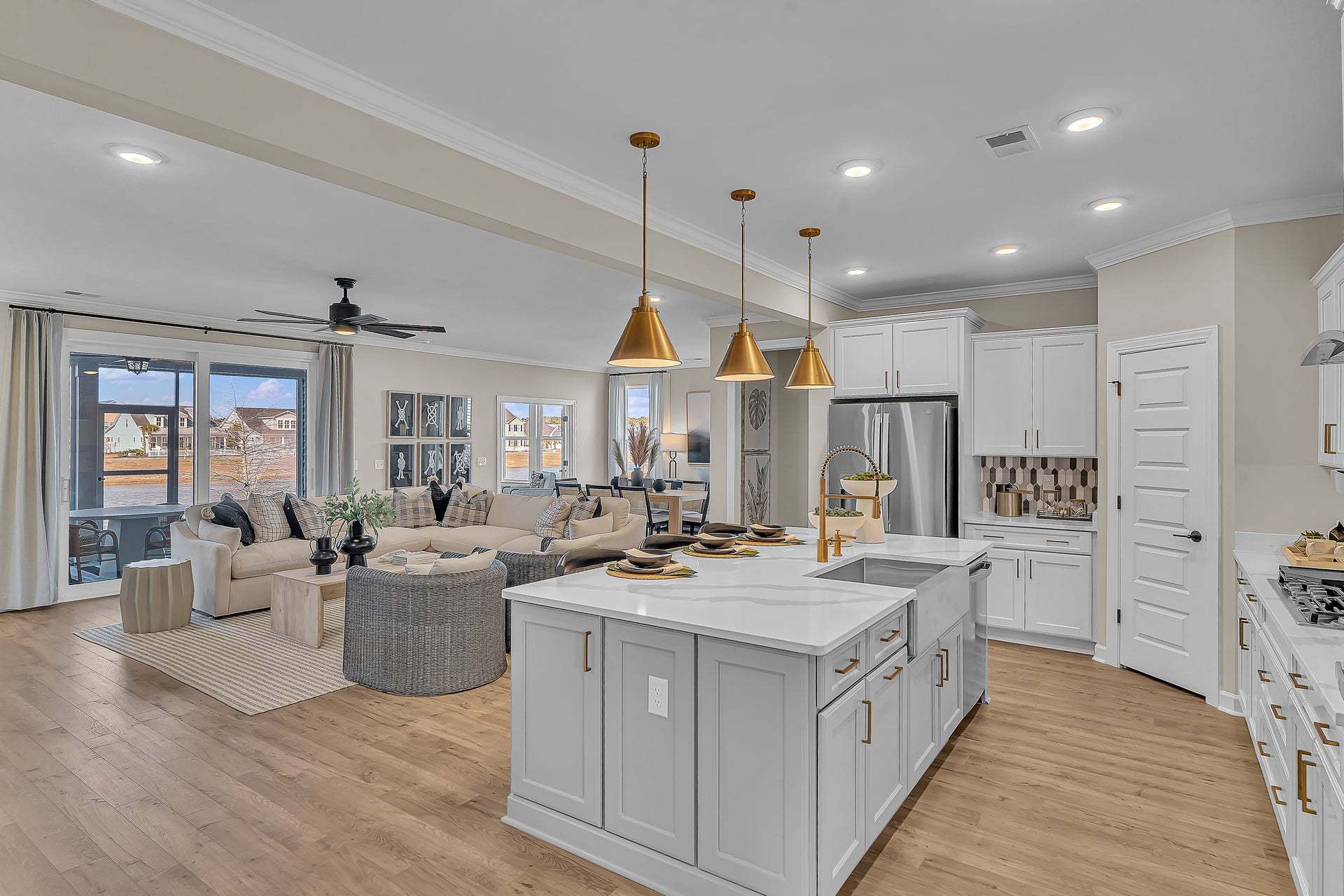 Similar Home - Kitchen