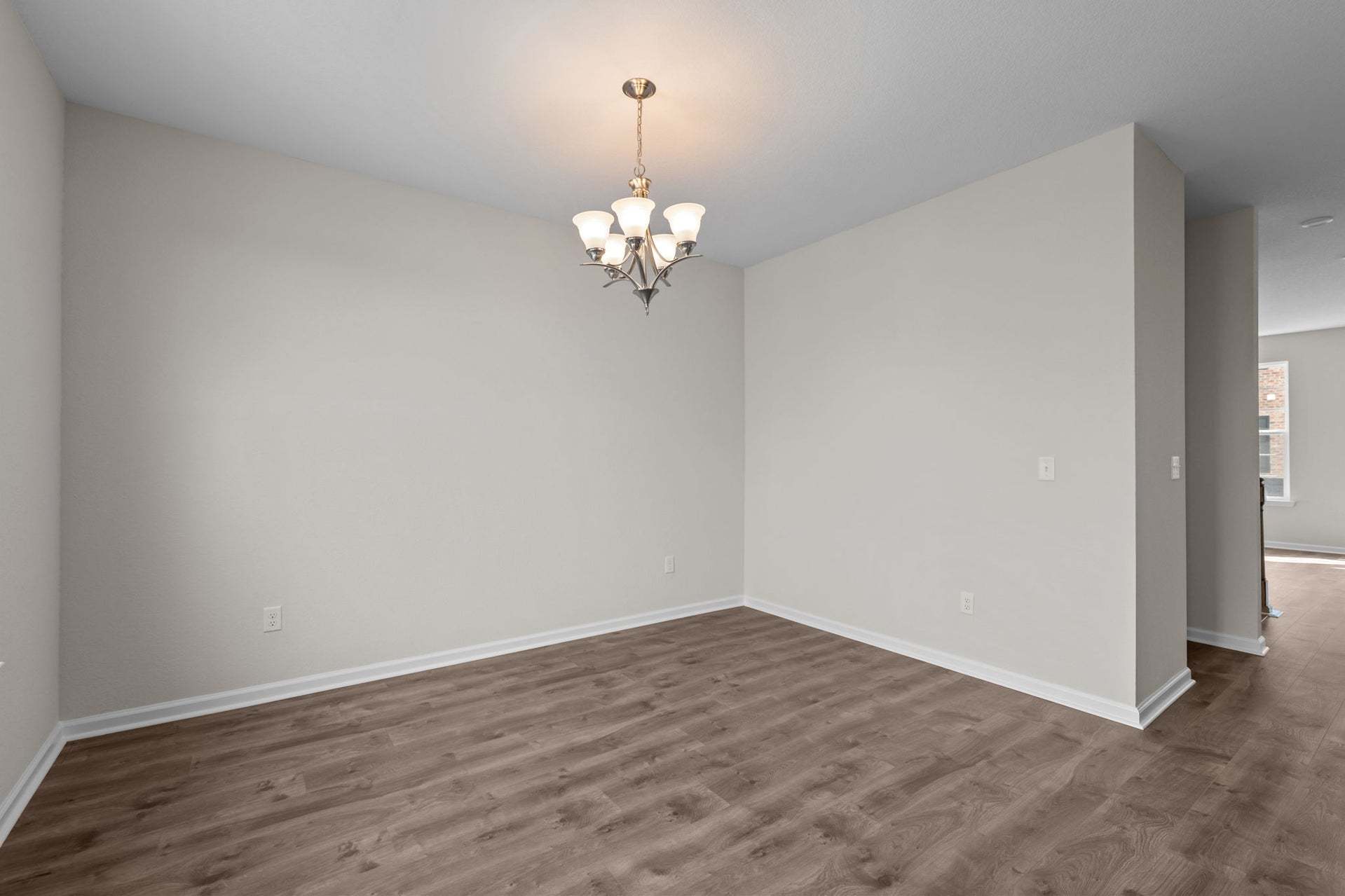 Similar Home - Dining Area