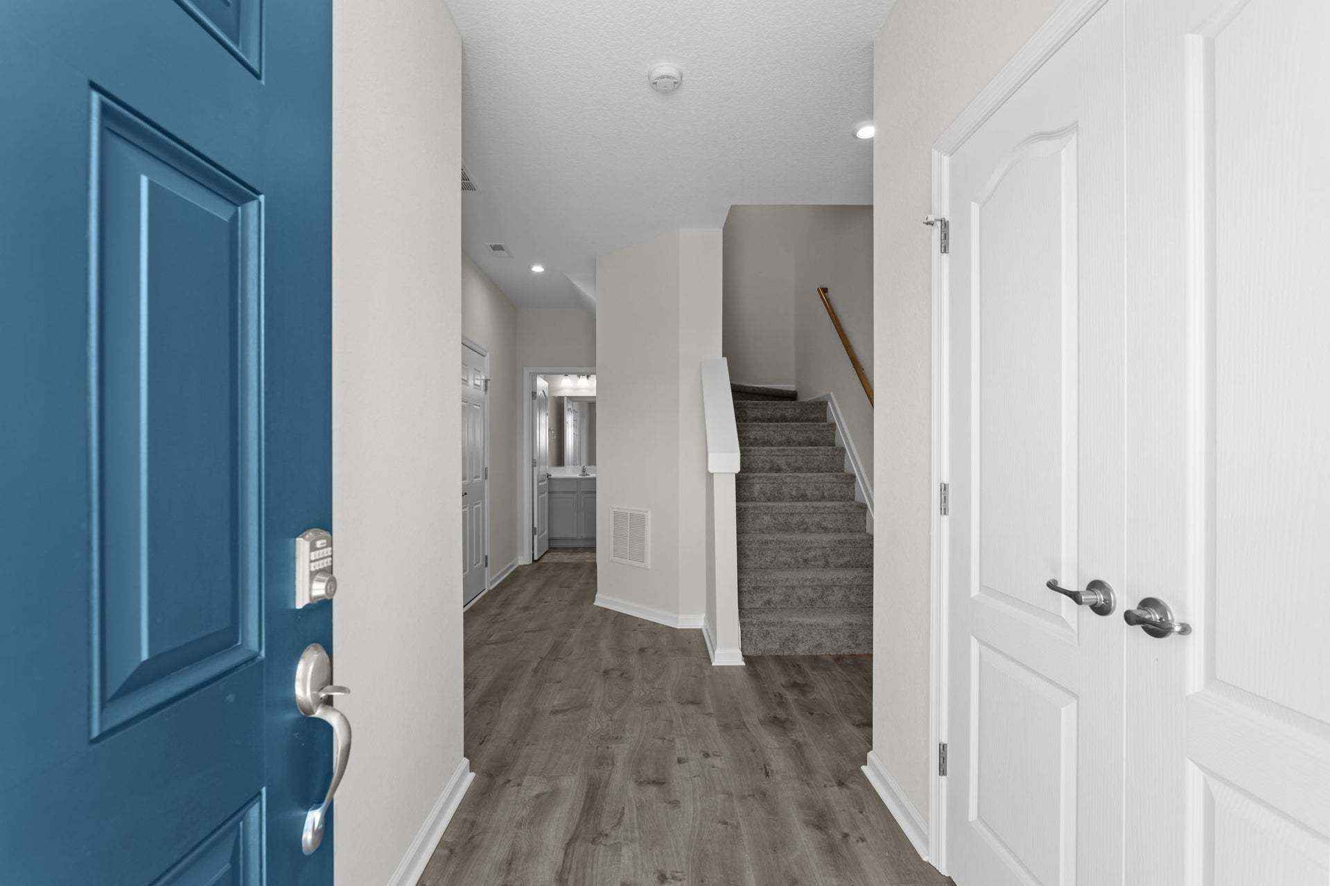 Similar Home - Foyer