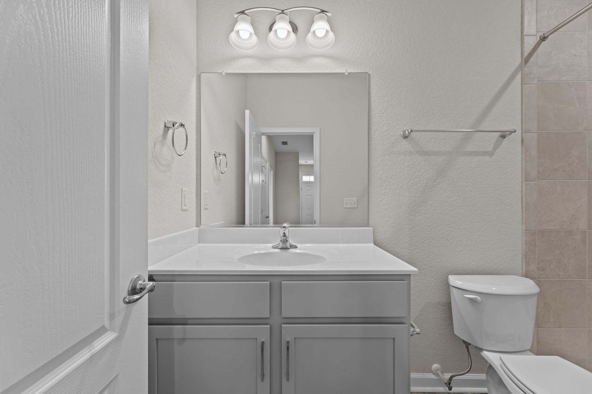 Similar Home - Bathroom