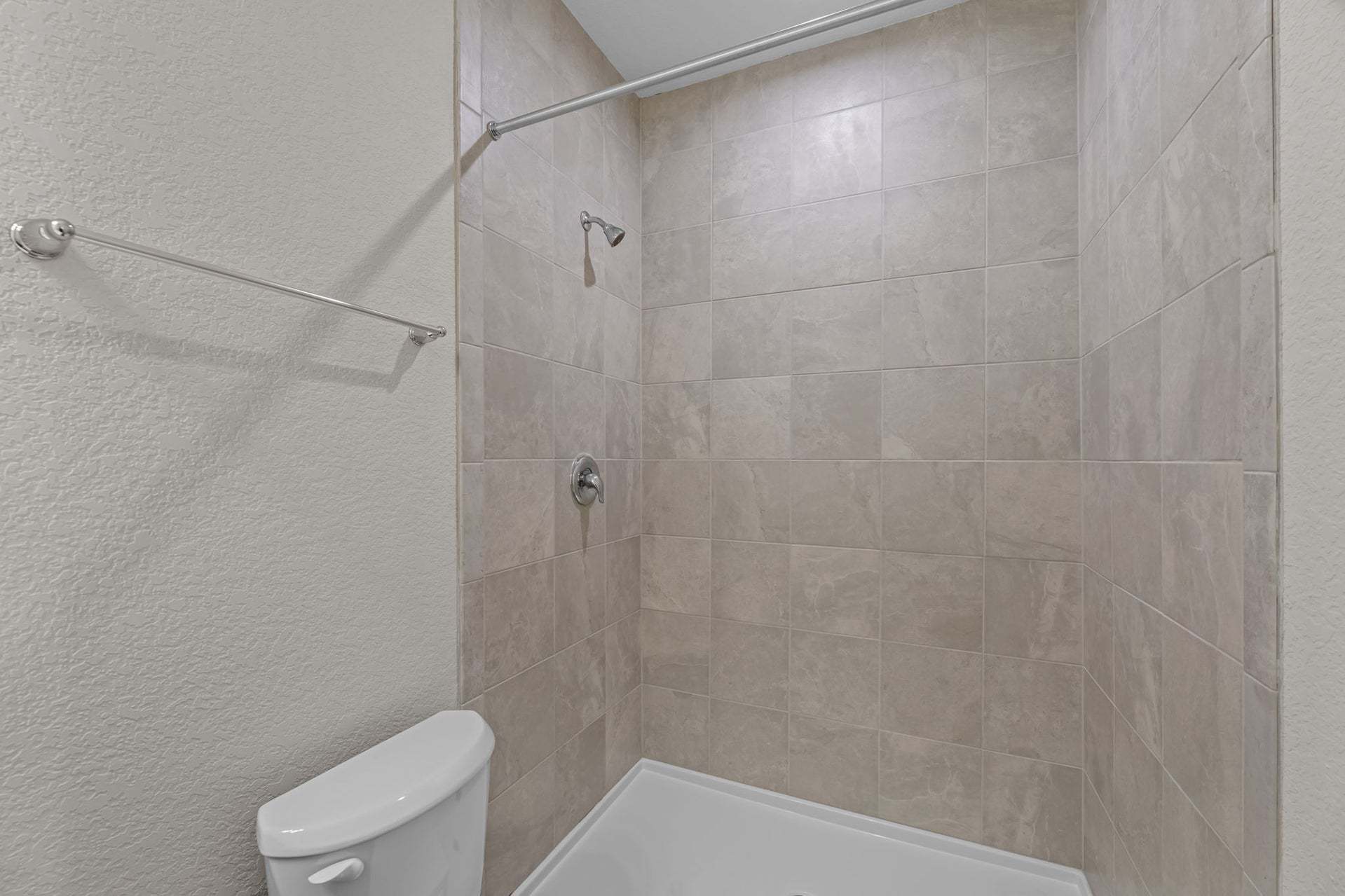 Similar Home - Bathroom