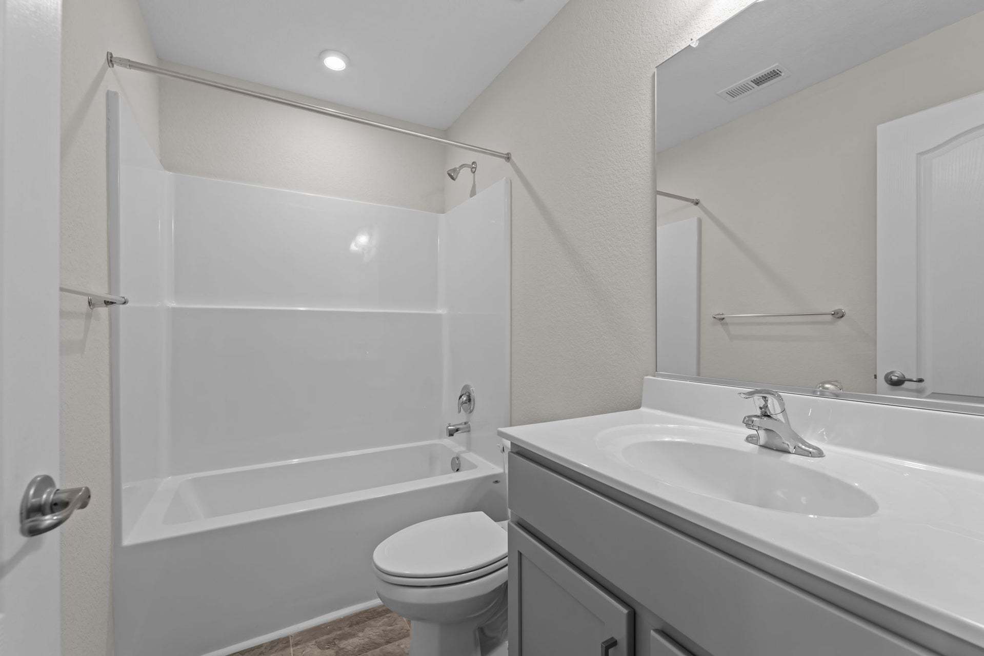 Similar Home - Bathroom