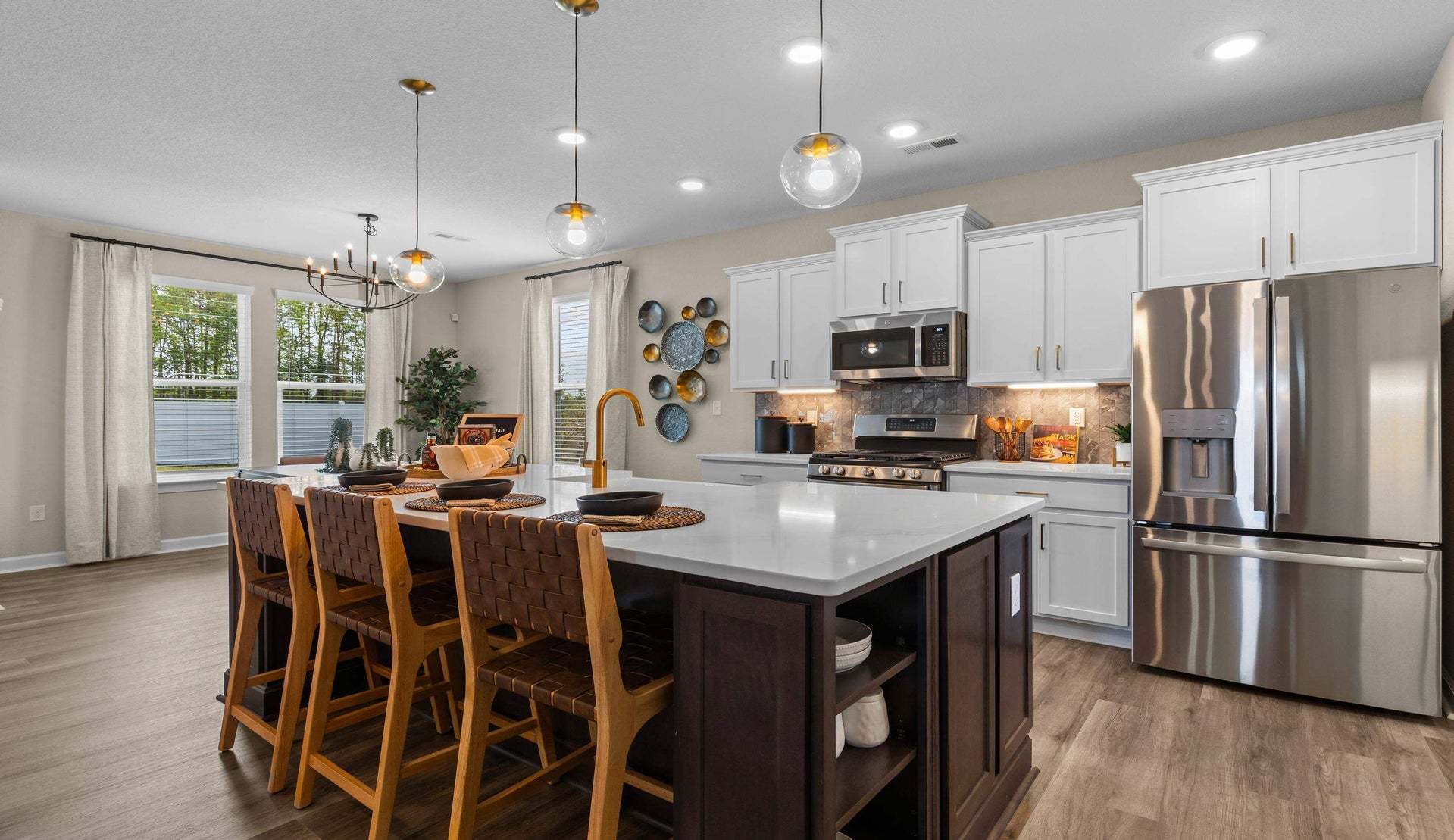 Similar Home - Kitchen