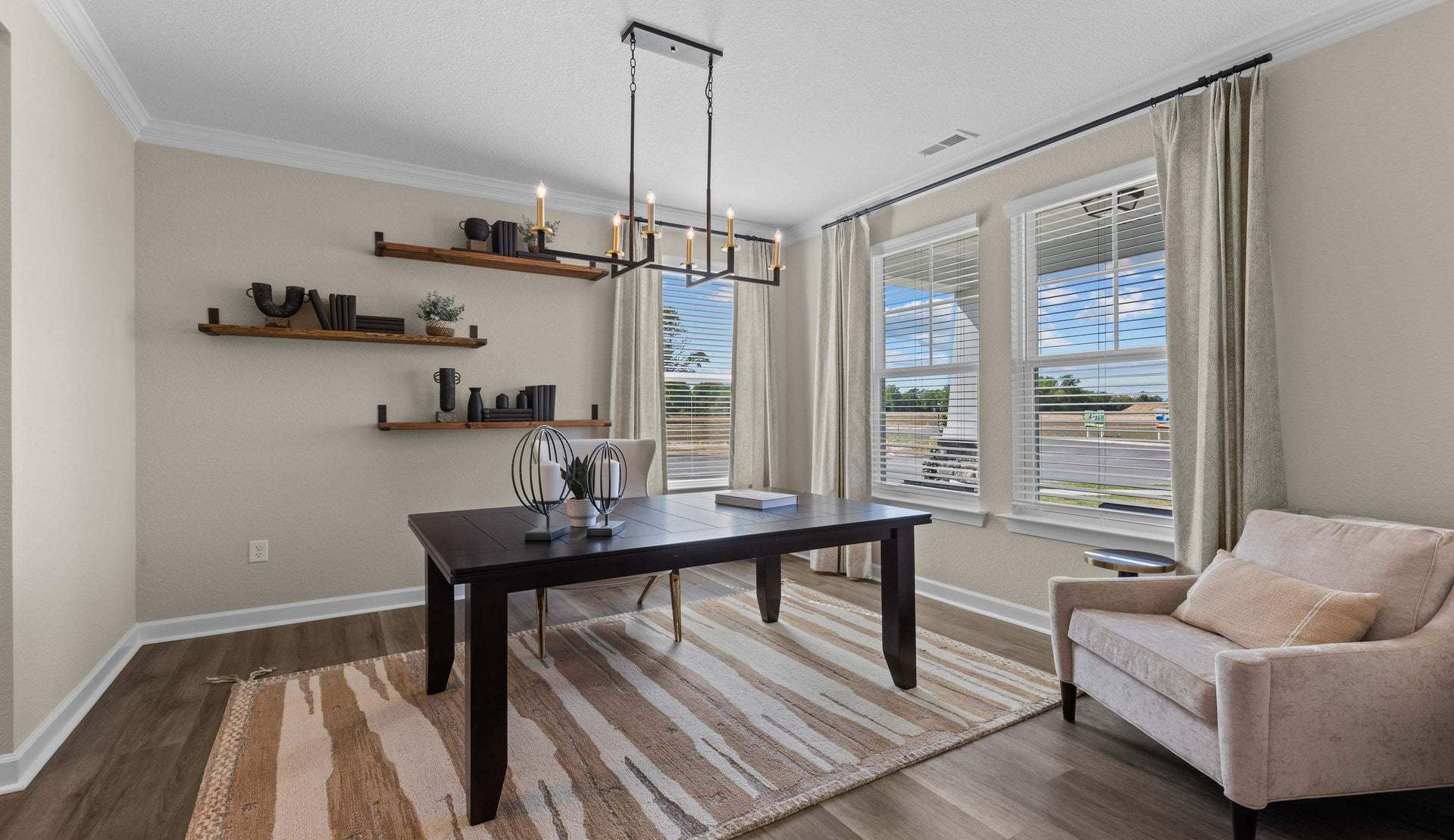 Similar Home - Study