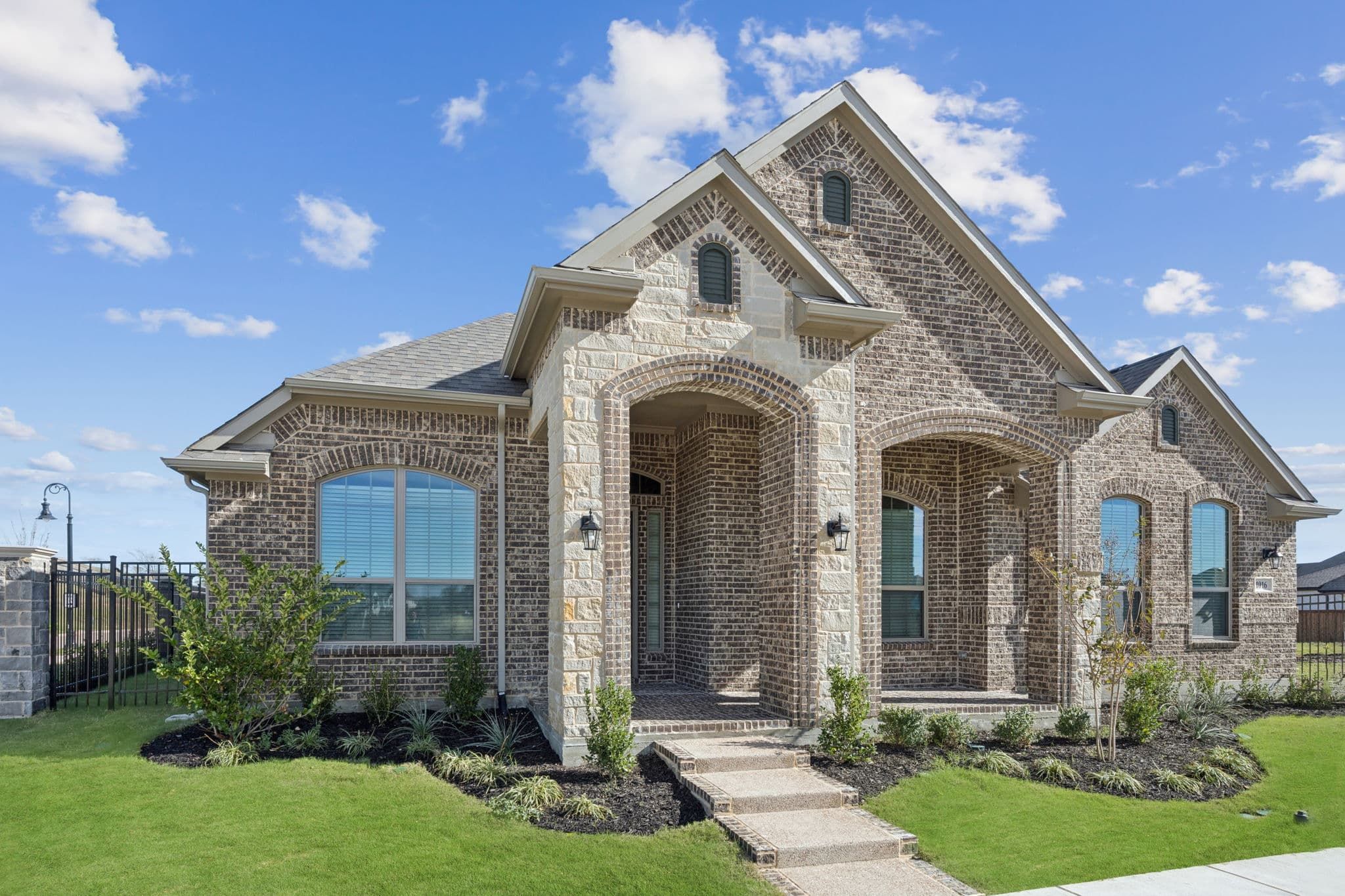 Karis por Chesmar Homes en Fort Worth Texas
