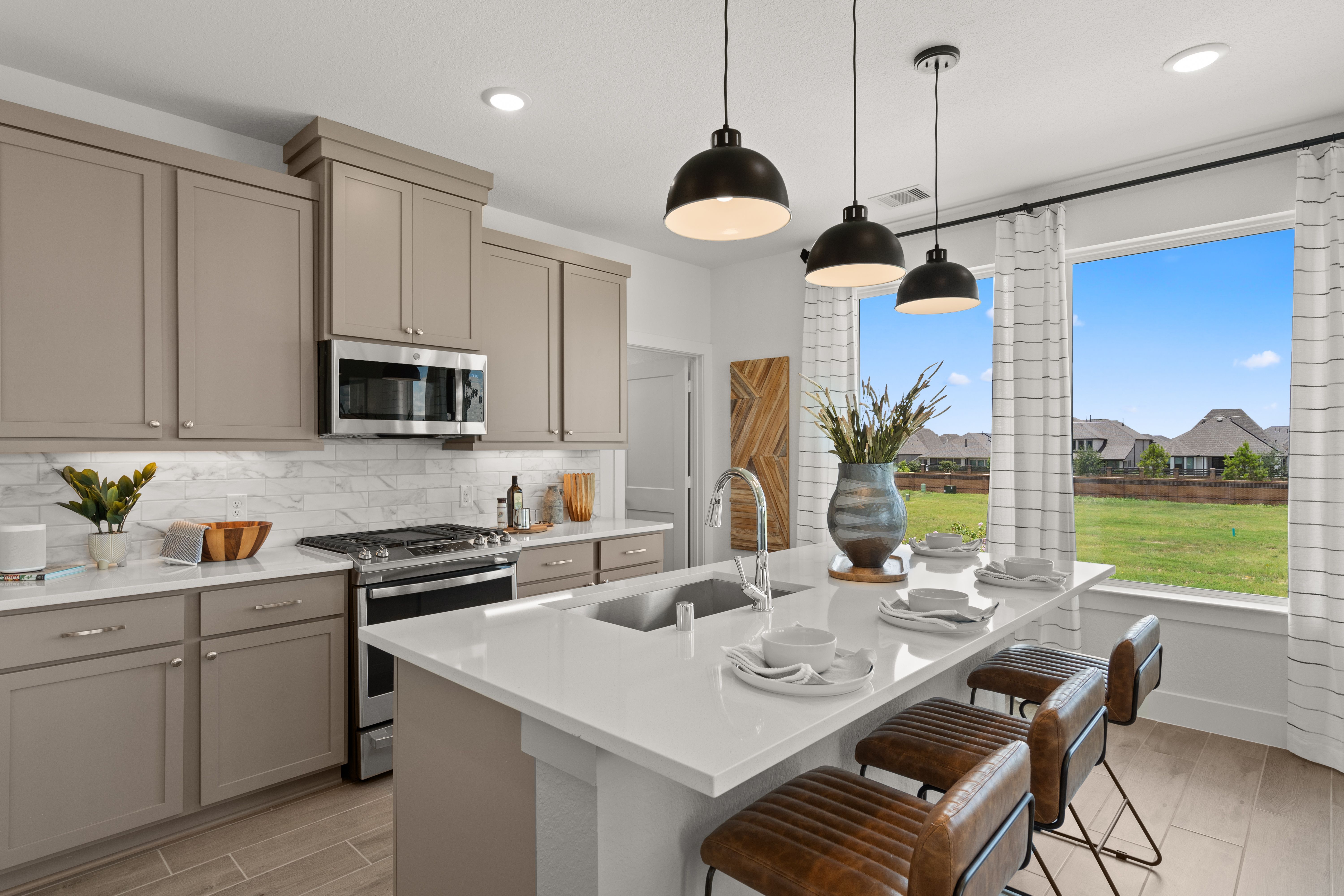 7323 Prairie Lakeshore Lane. Katy, TX 77493