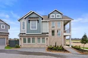21218 Teal Lovegrass Ln (Riverdale - Courtyard Collection)