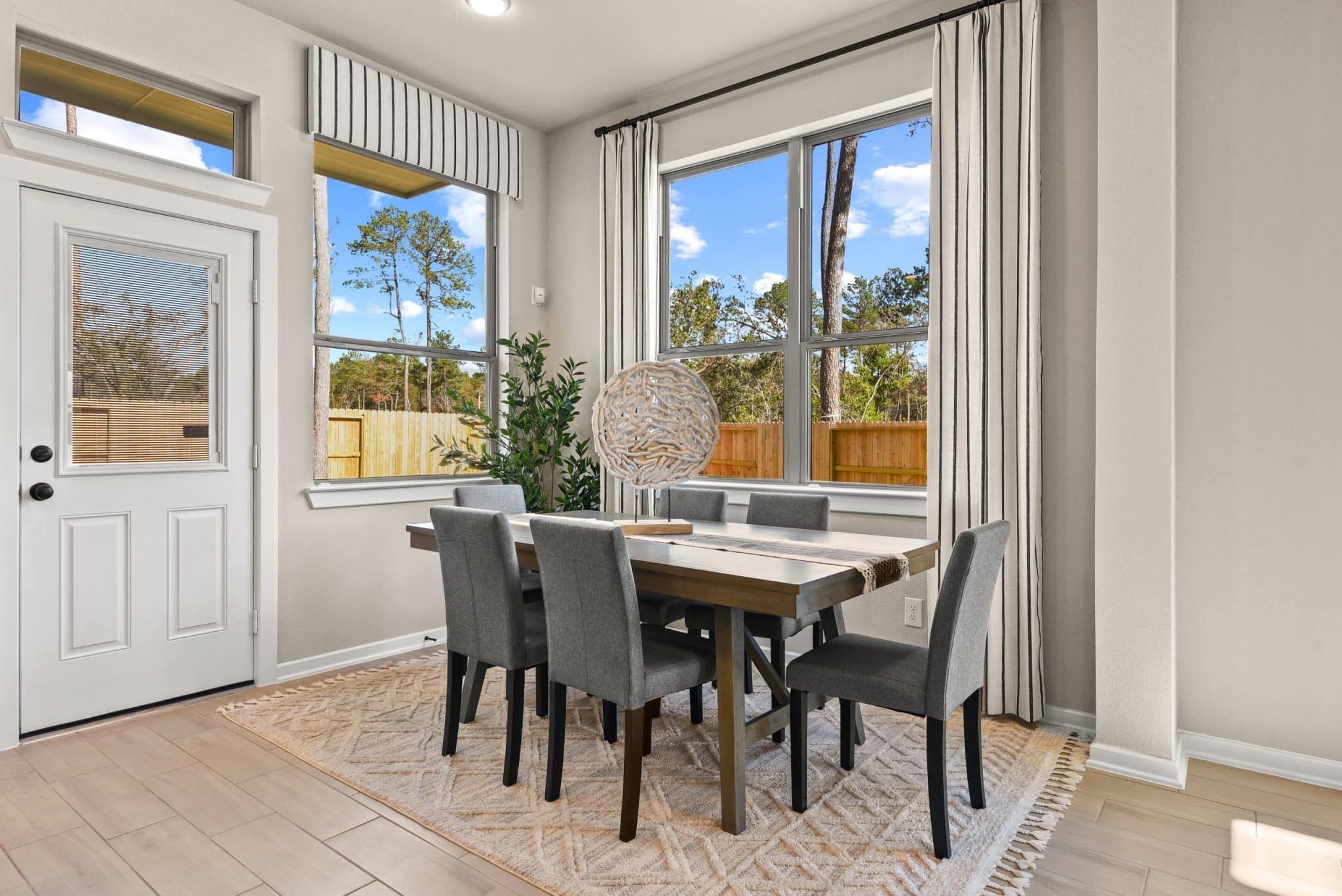 9431 Garden Gate Drive (Chantilly II - Chateau Collection)