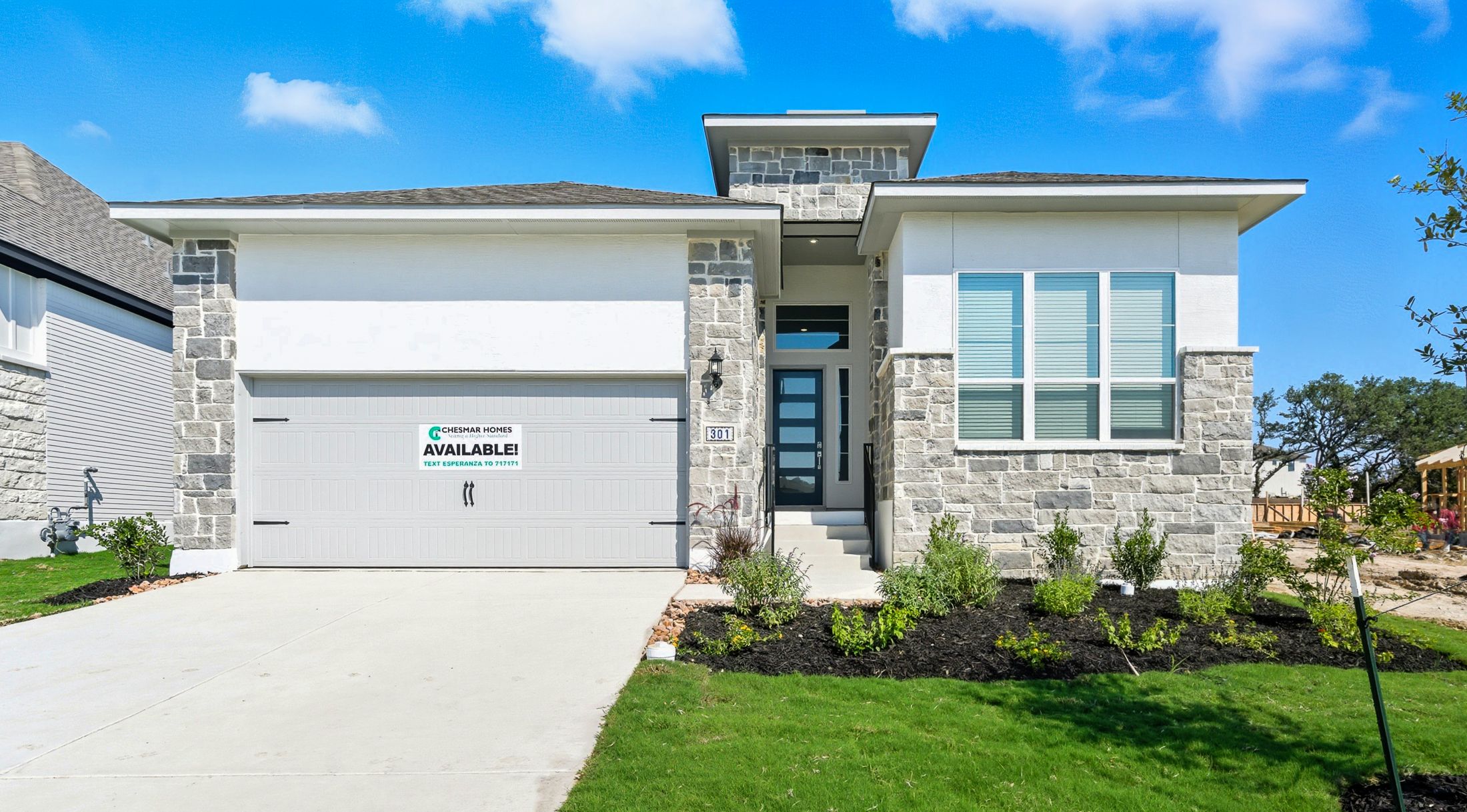 218 Navarro. Boerne, TX 78006