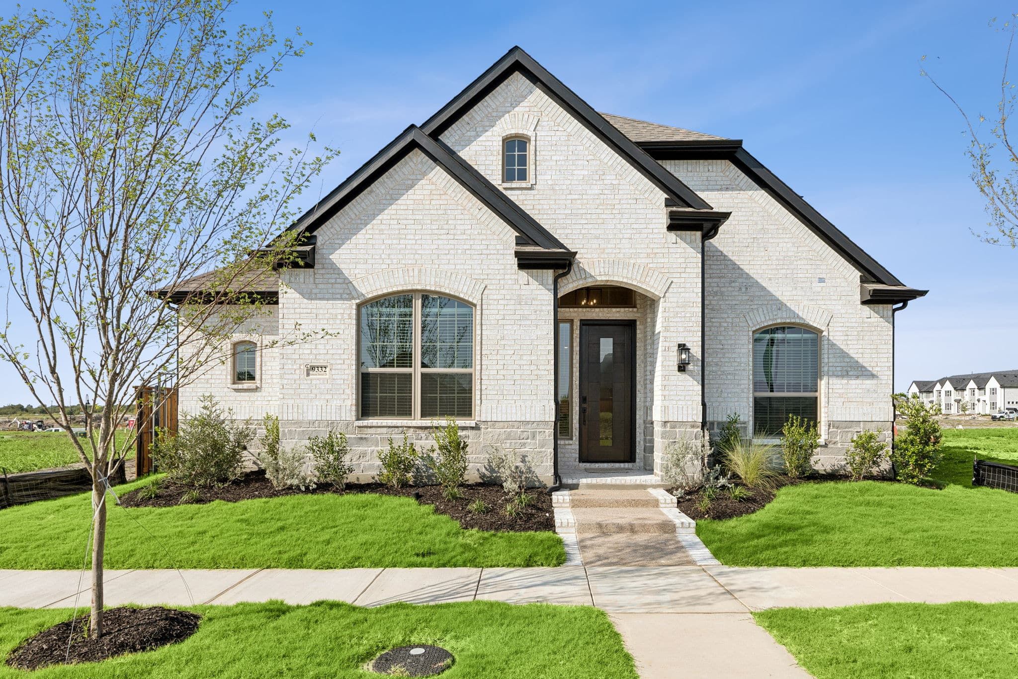 Talia por Chesmar Homes en Dallas Texas