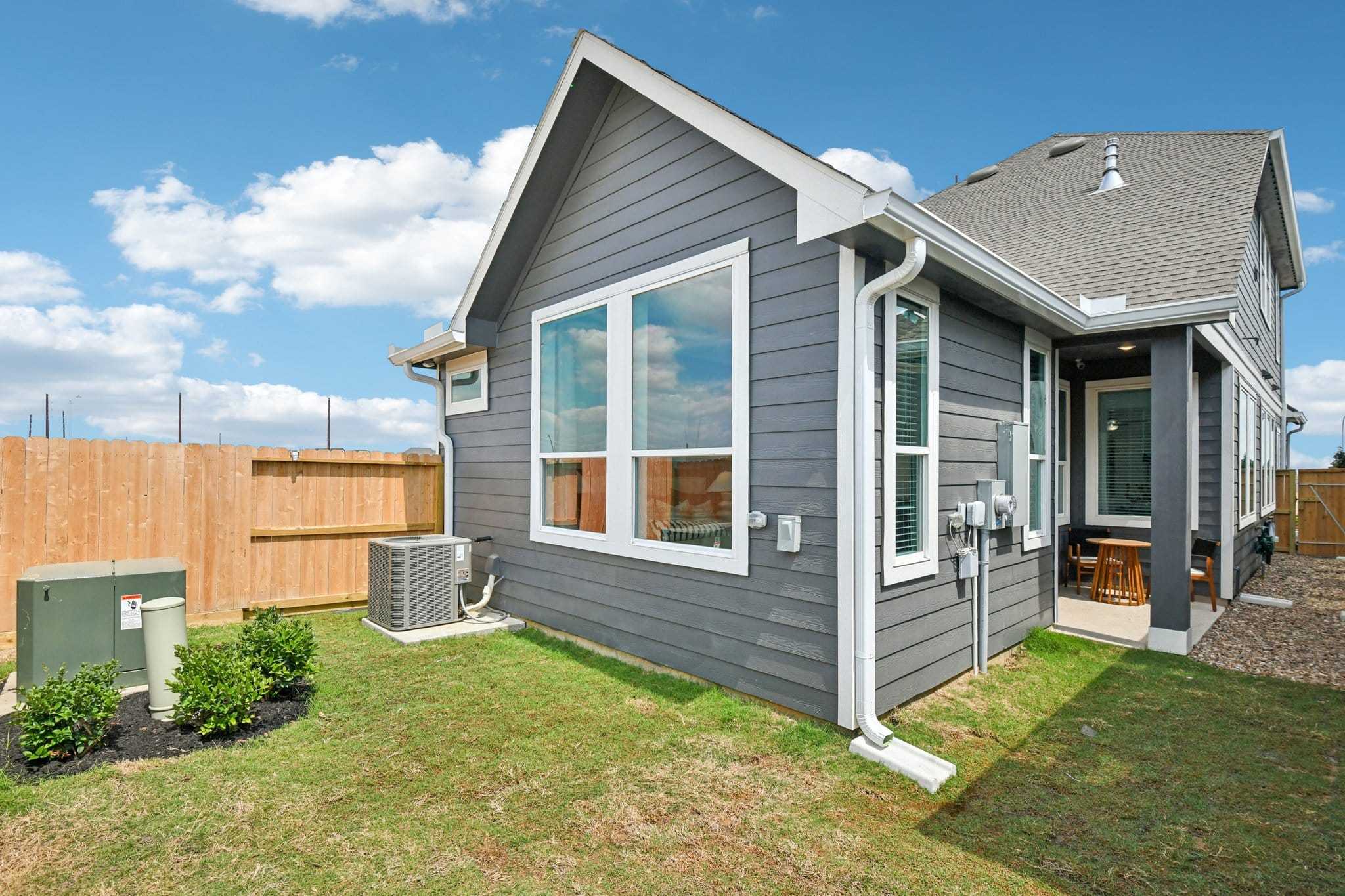 39-web-or-mls-Jolly-Dawn-Dr-S3103-039.jpg
