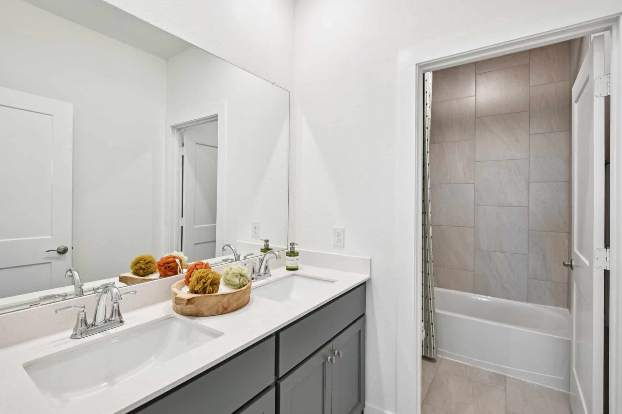 27-web-or-mls-Jolly-Dawn-Dr-S3103-027.jpg