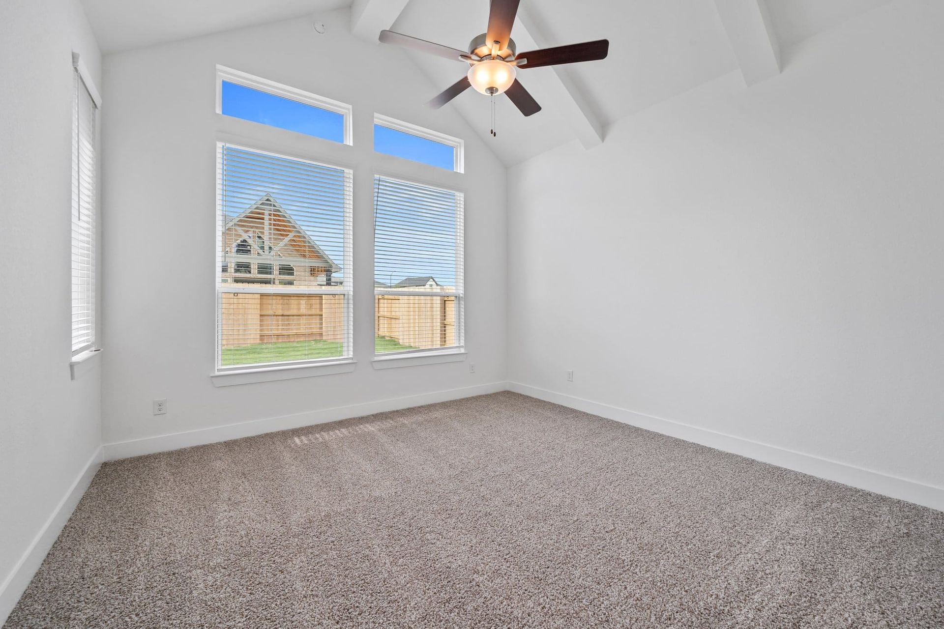 23-web-or-mls-DSC07085.jpg