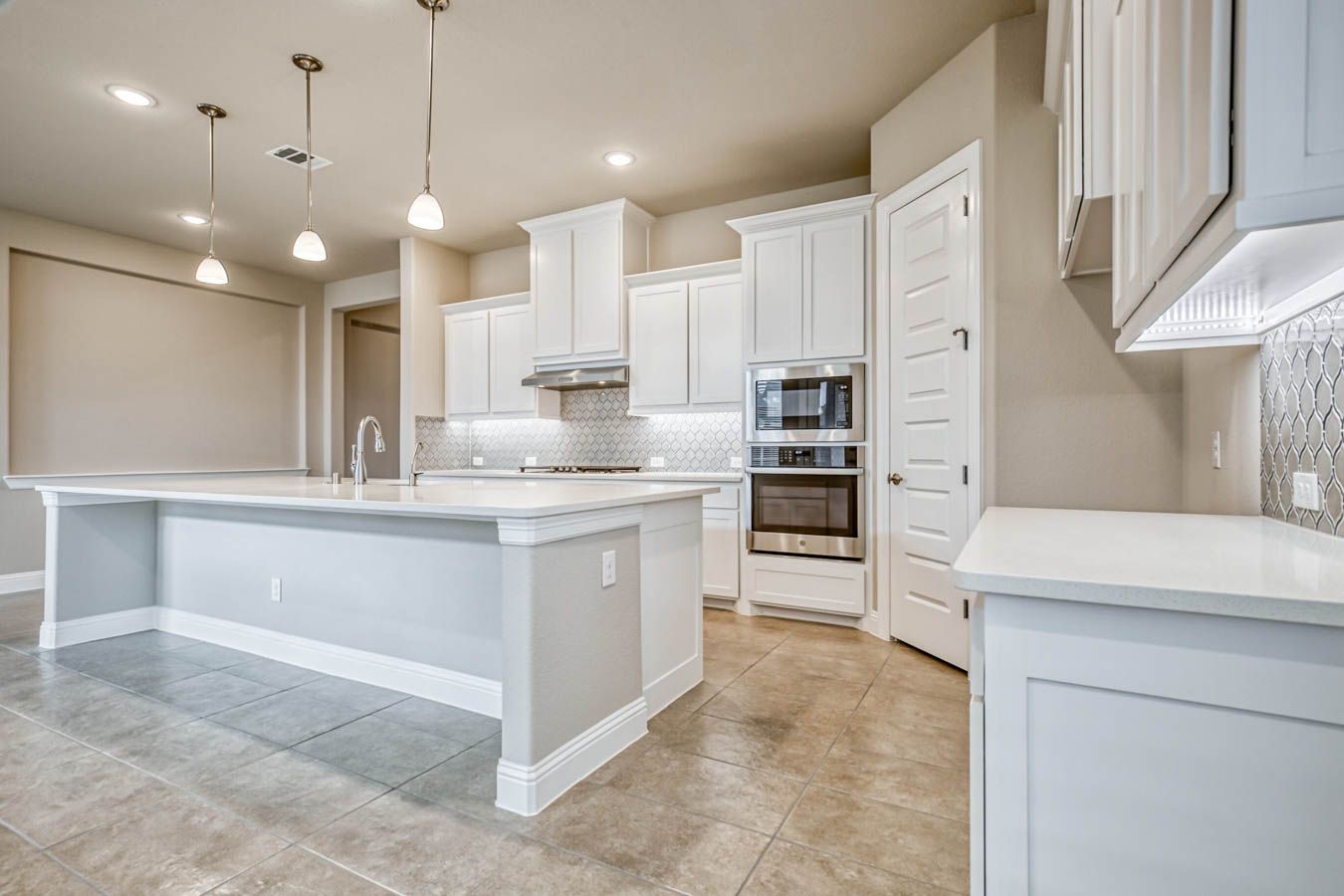 DFW-912-Winter-Creek-Trinity-Falls-Westwood-Kitchen-2.jpg