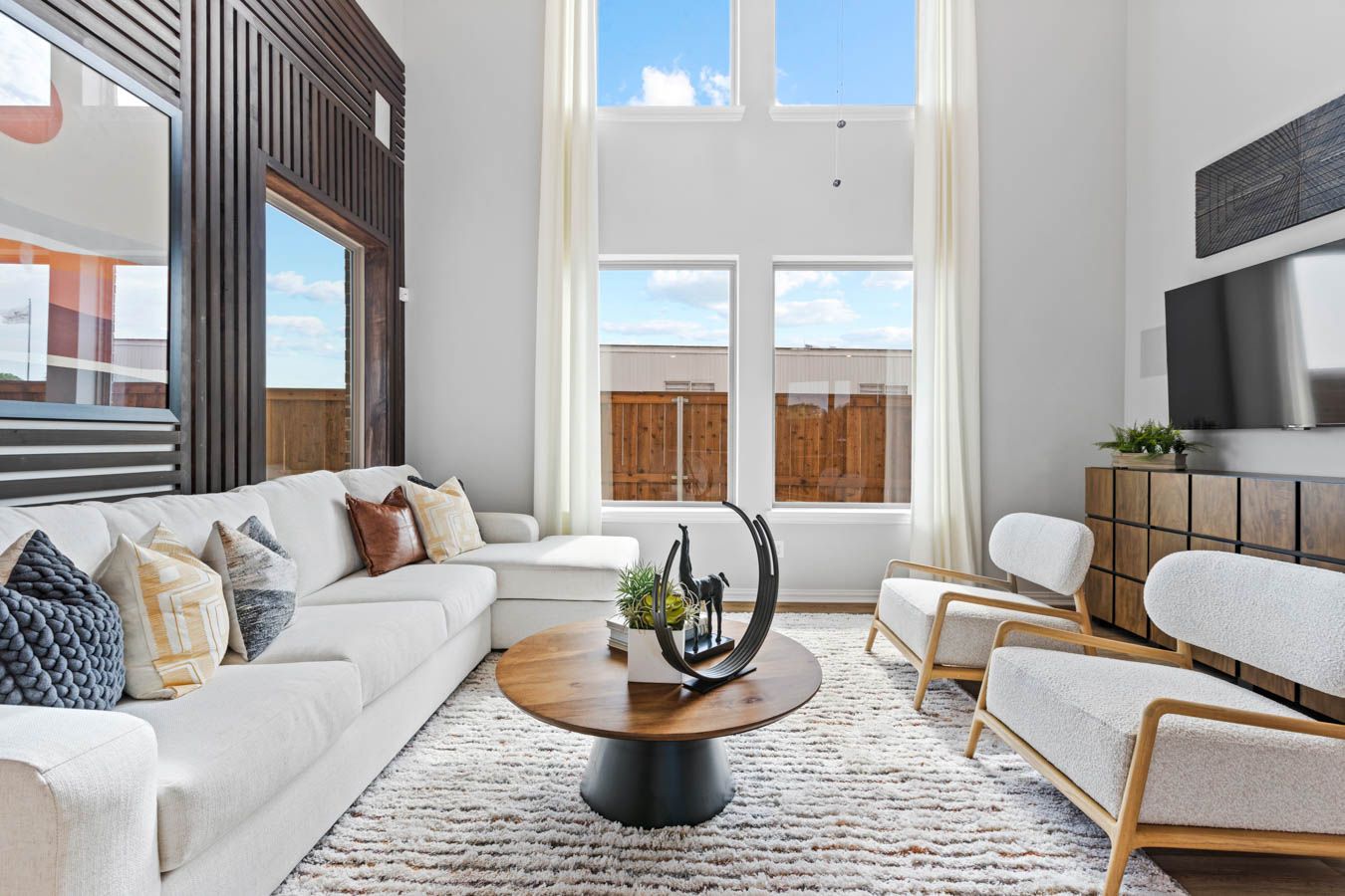 San-Francisco-Solterra-Model-Home-3-of-26.jpg