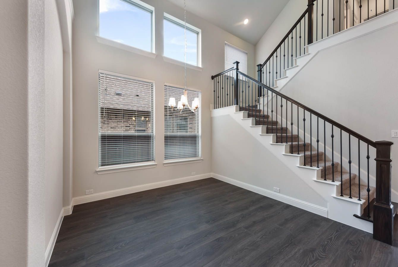 05_916WinterCreek_005_mls-1.jpg