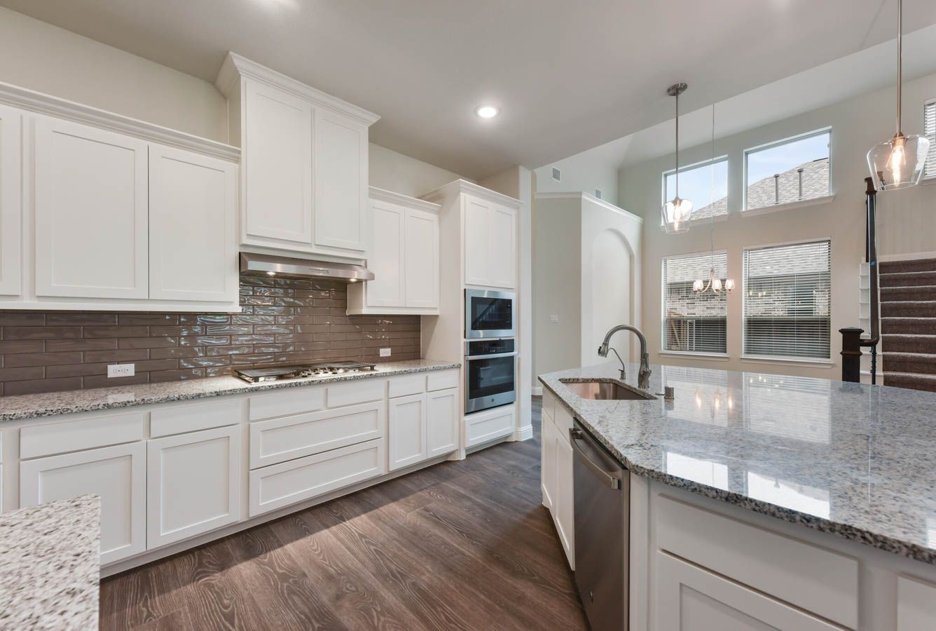 09_916WinterCreek_009_mls-1.jpg