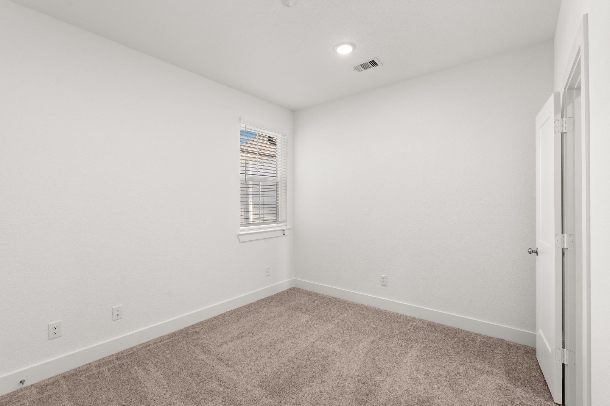 19-web-or-mls-MK303865.jpg