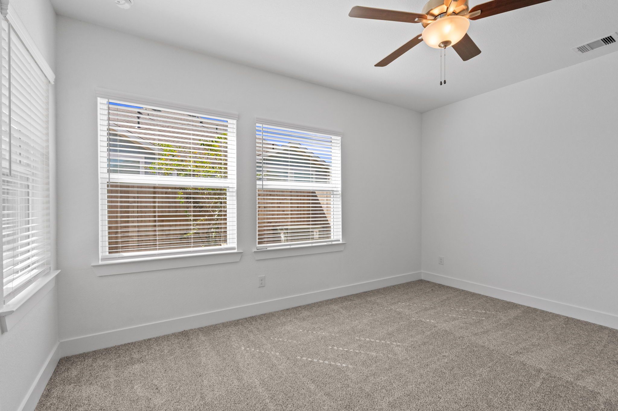 21-web-or-mls-DSC08610.jpg