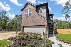 540 Red Cascade Trail (Versailles)
