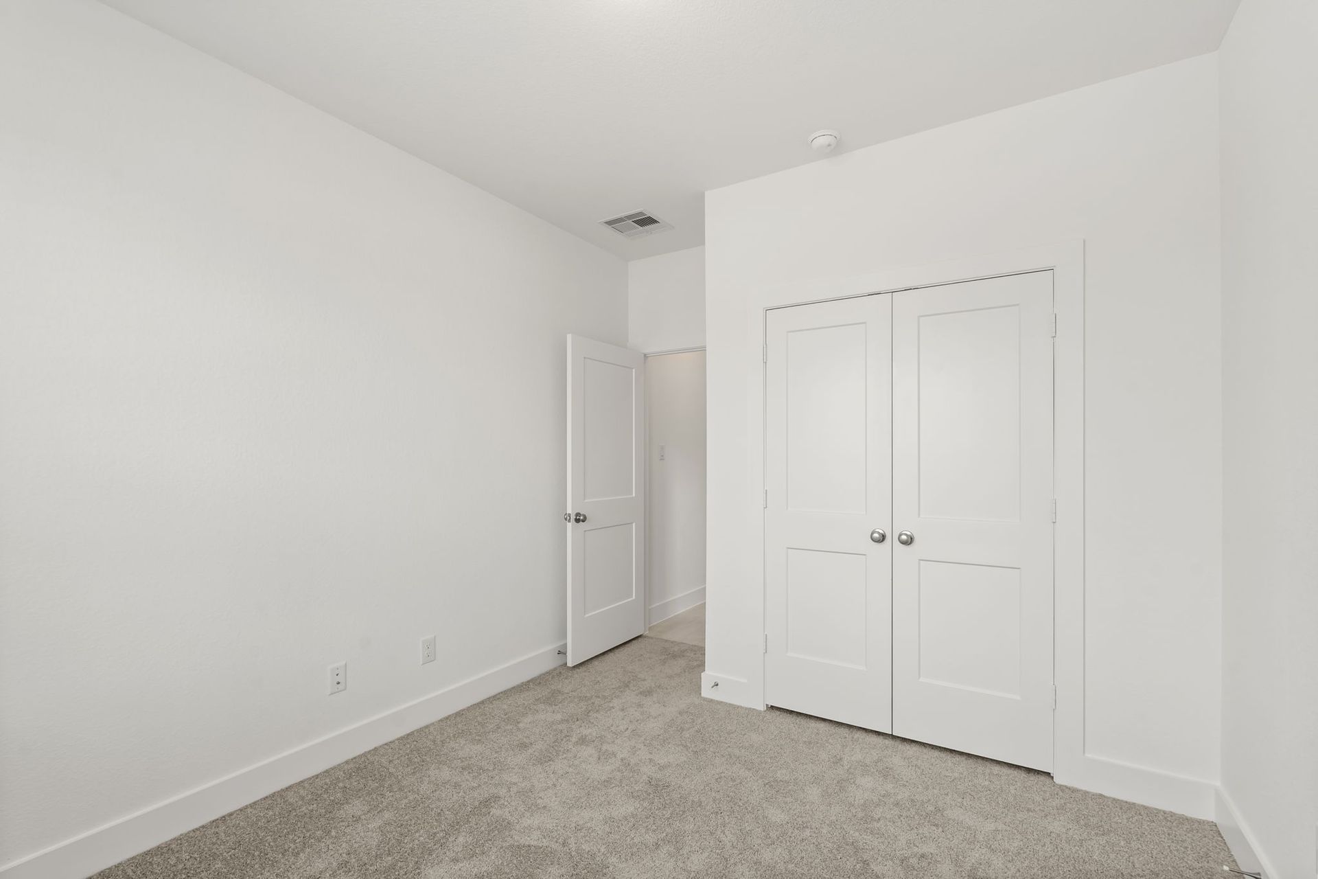 20-web-or-mls-MK308059.jpg