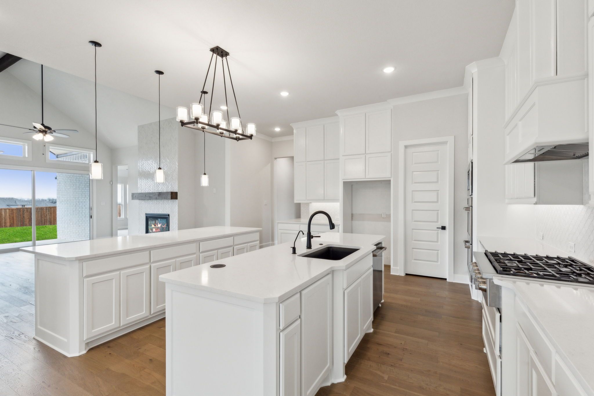 8-11217Hickory_008.jpg