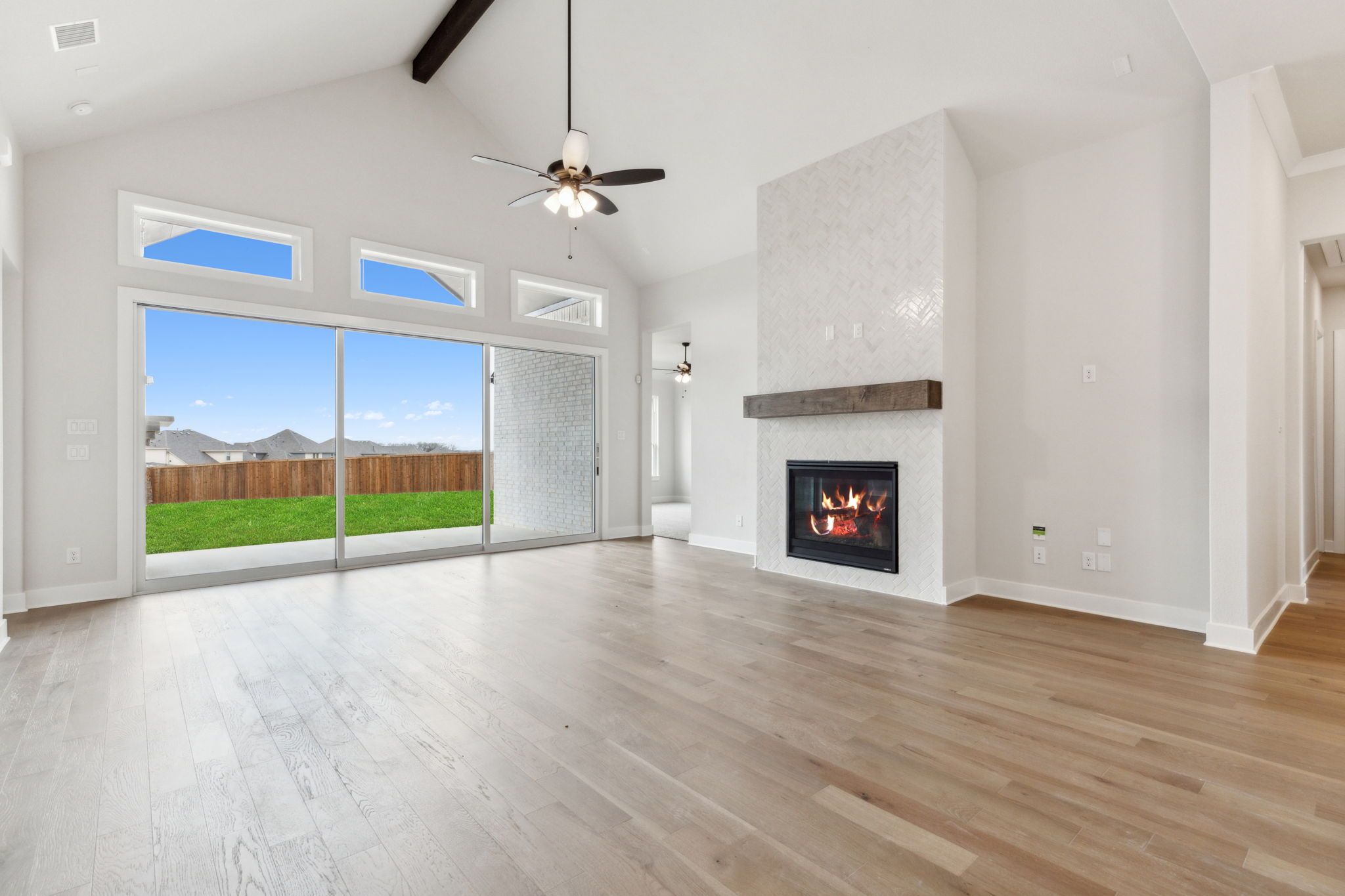 18-11217Hickory_018.jpg