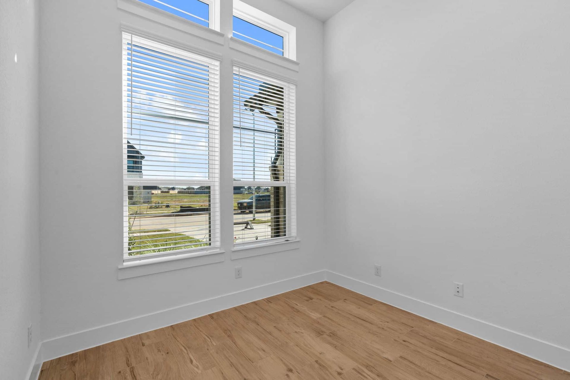 7-web-or-mls-DSC06892.jpg