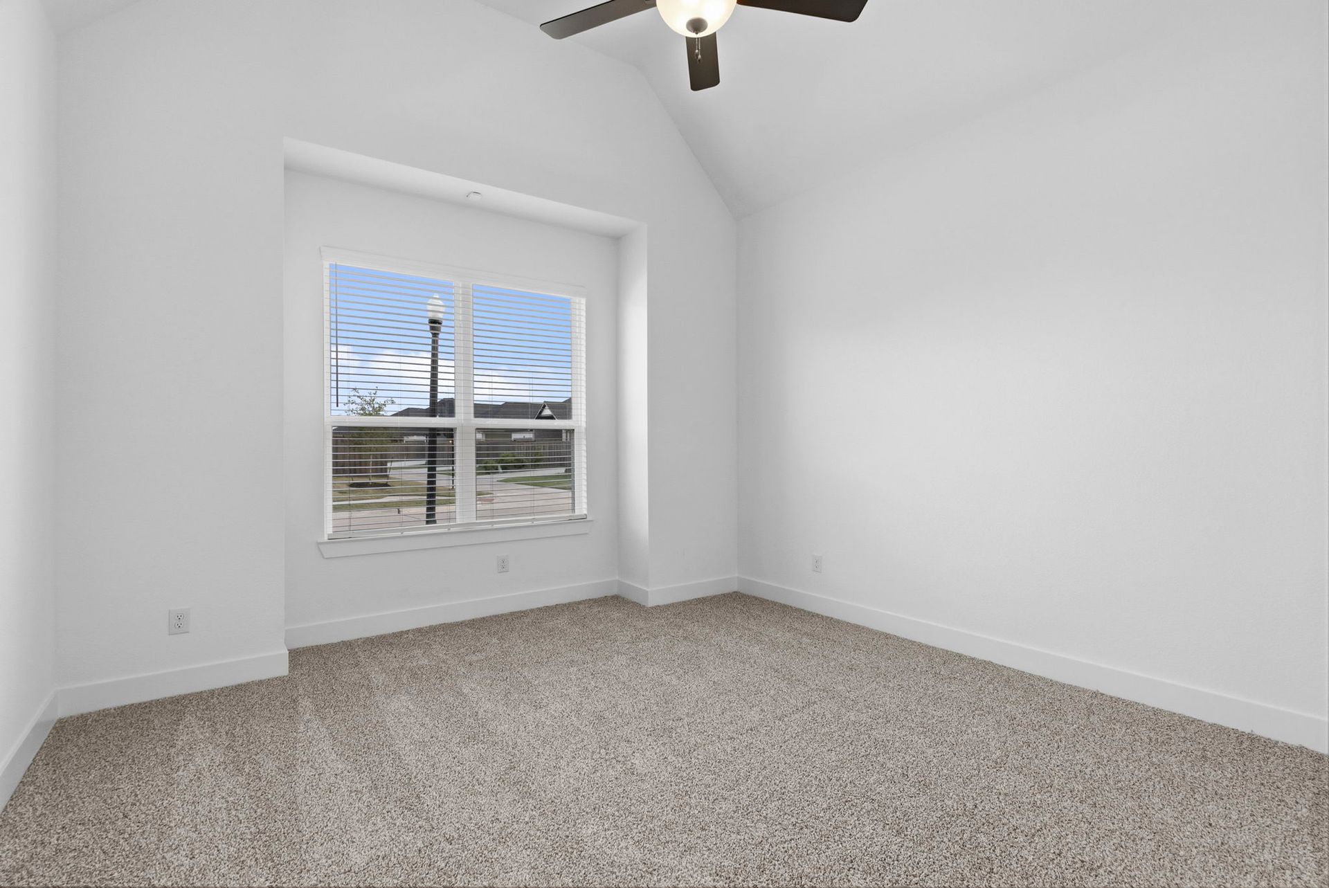 7-web-or-mls-DSC01382.jpg