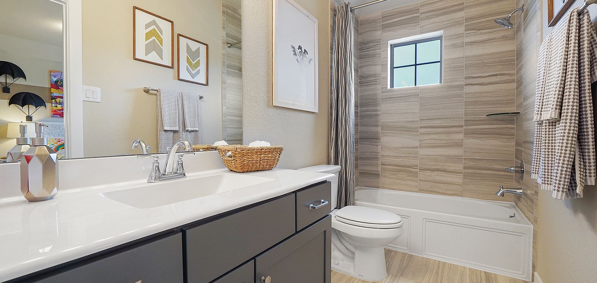 9-HOU-chesmarhomes-SANFRANCISCO-modelhome.jpg