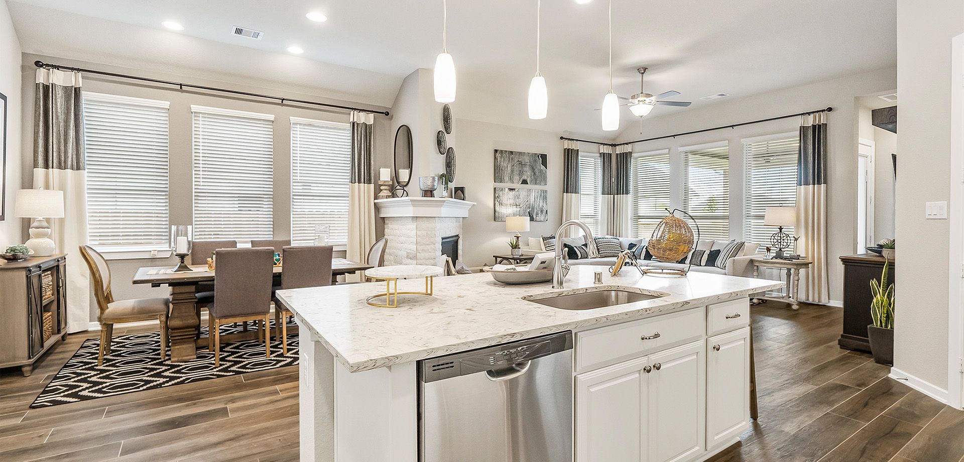 HOU-ChesmarHomes-Sawyer-Sienna-Sliders-4.jpg