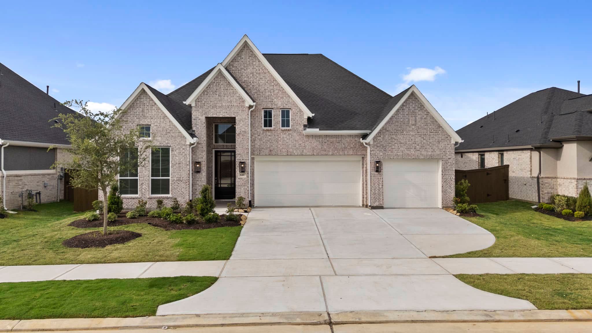 641 Cross Timbers Trace (Sweetwater)