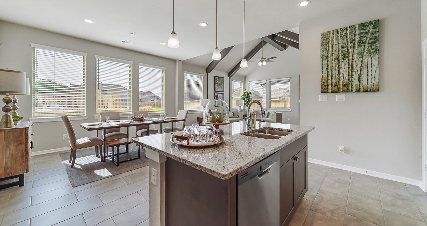 6-HOU-chesmarhomes-ORLANDO-A-HuntersCreekMODEL-kitchen.jpg