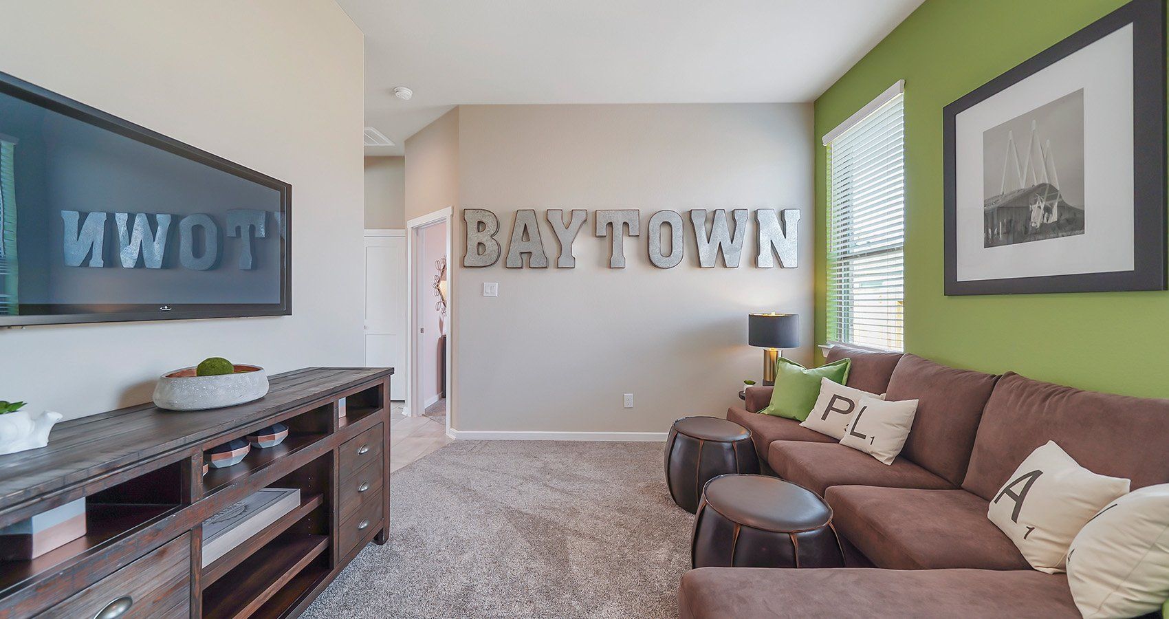 10-HOU-chesmarhomes-ORLANDO-A-HuntersCreekMODEL-flexroom.jpg