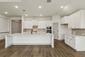 7701 Sheaves Trail (Raleigh)
