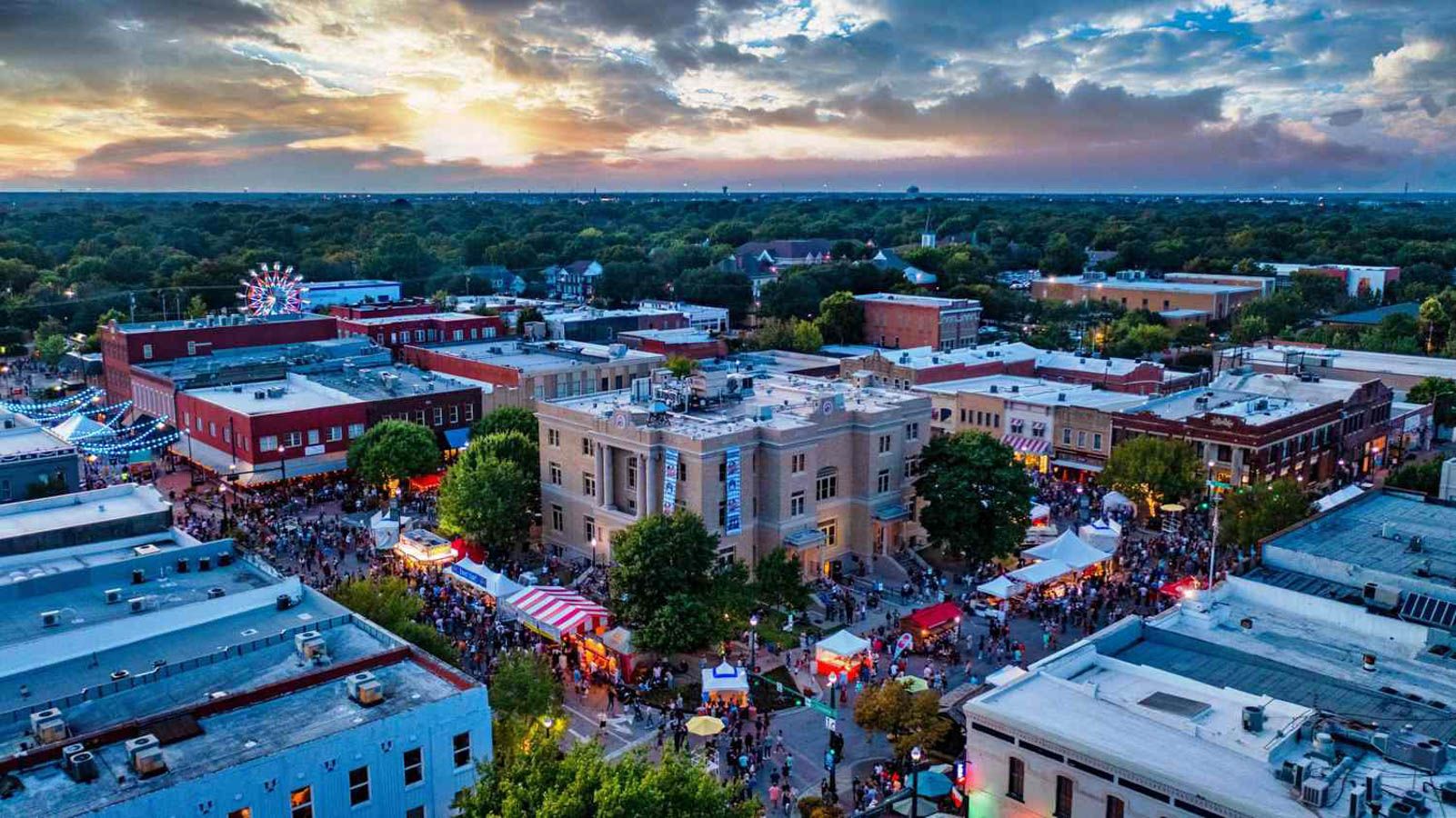 McKinney_Oktoberfest-Aerial-of-downtown_Permission-from-XtremeHeightsProductions-2000-8c5b10a22b104ec981cd050bf5aade71.jpg